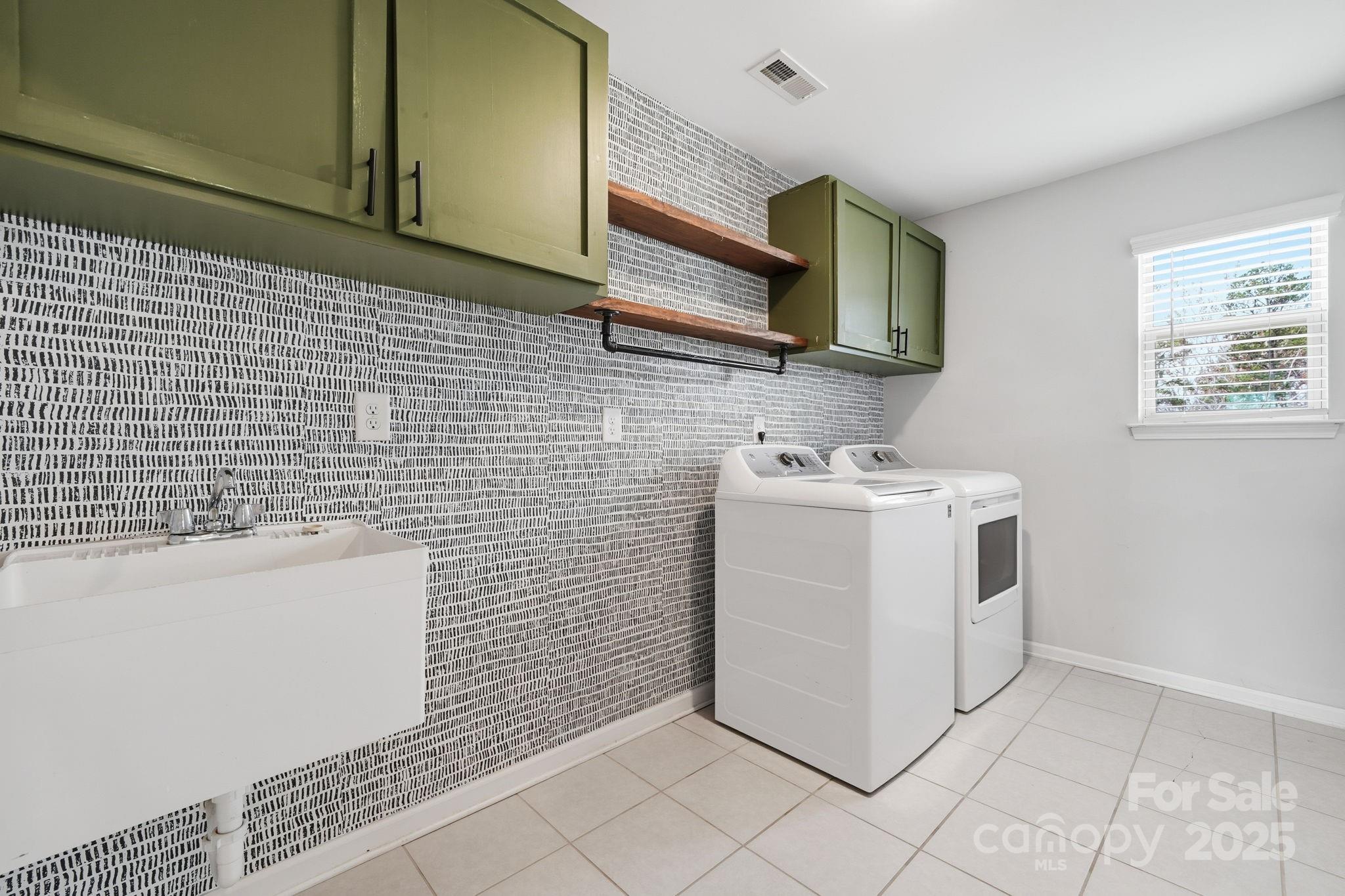 Kellswater Bridge - Residential