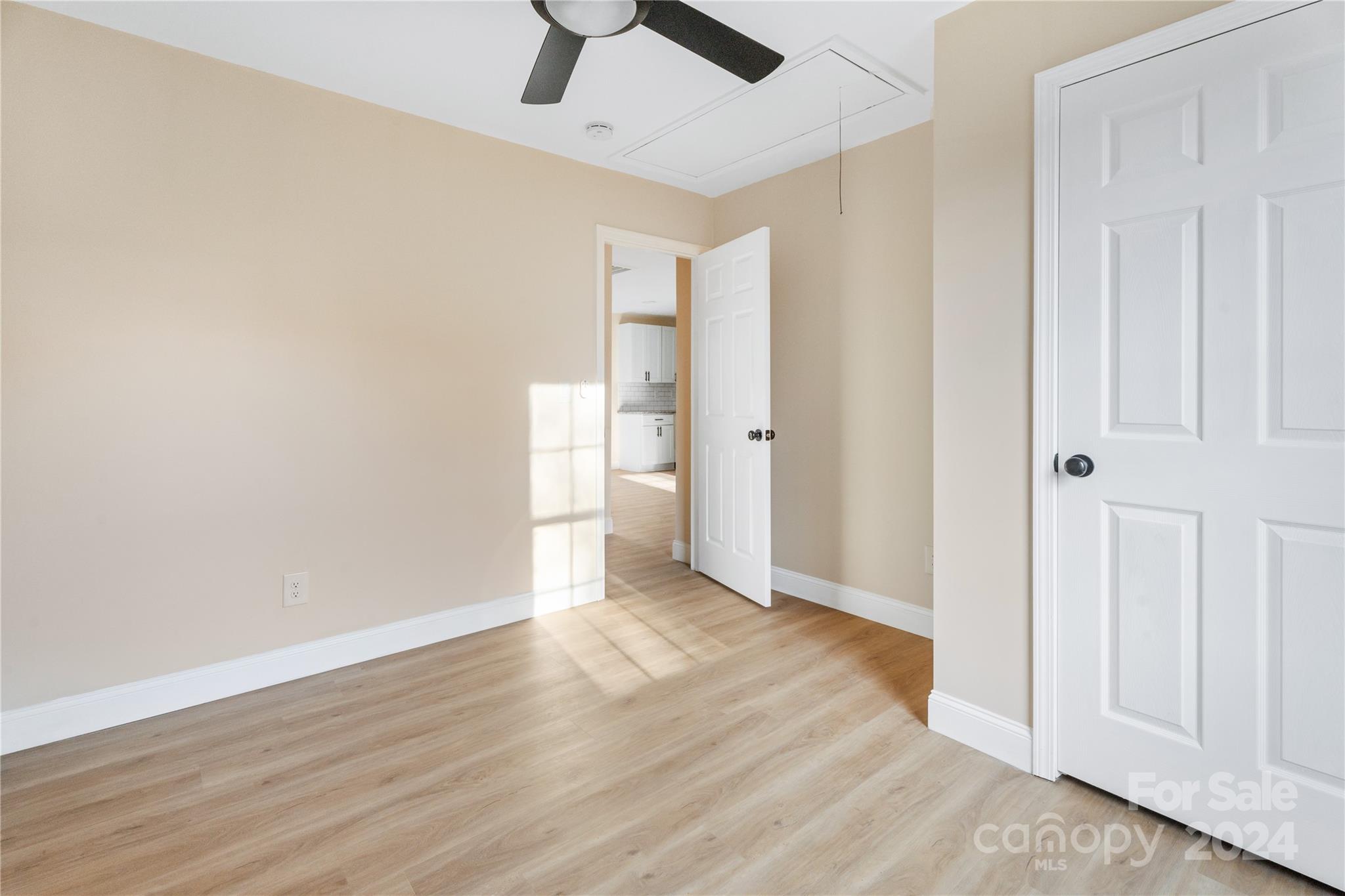 Kings Pointe - Residential