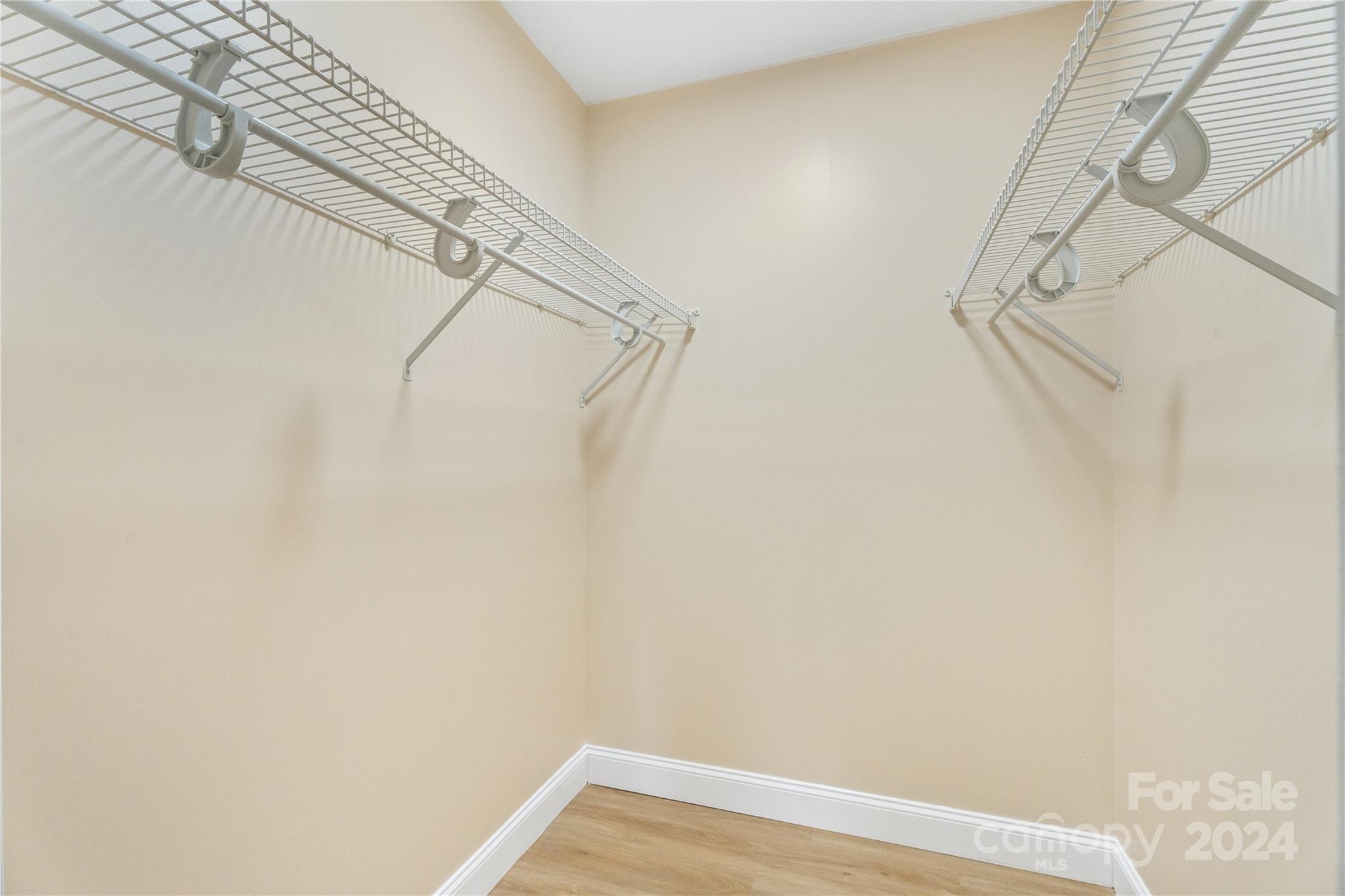 Kings Pointe - Residential