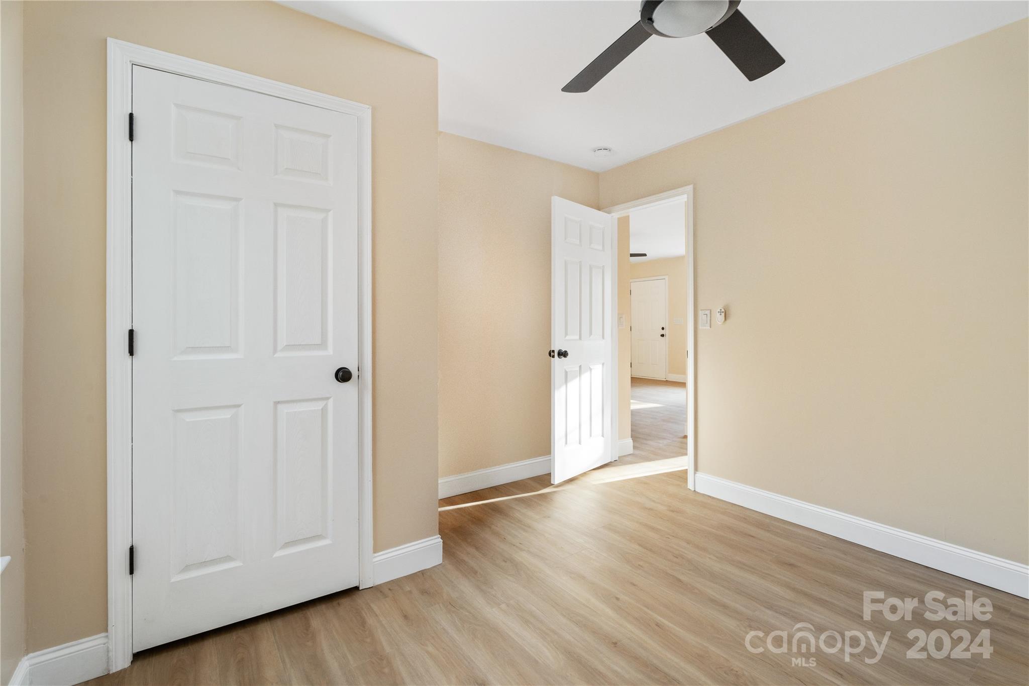 Kings Pointe - Residential