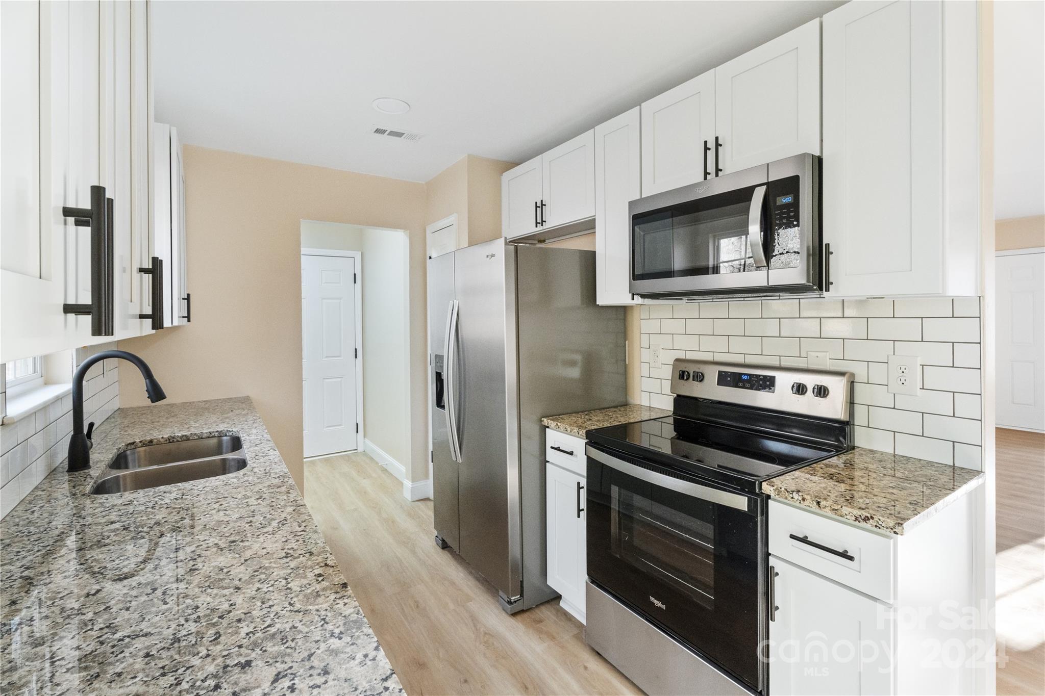 Kings Pointe - Residential