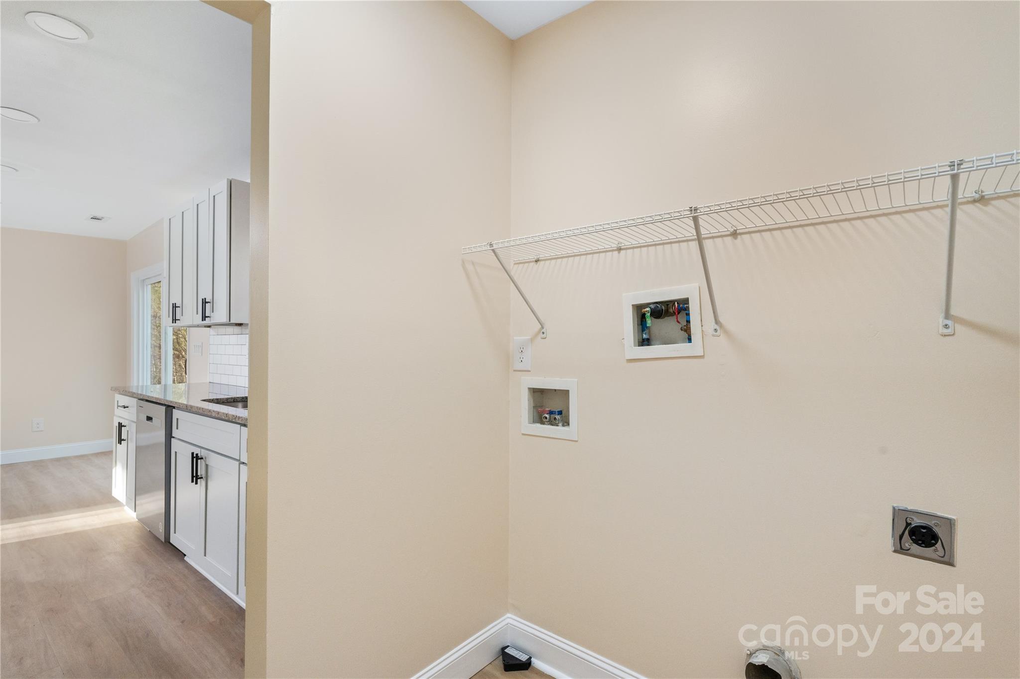 Kings Pointe - Residential