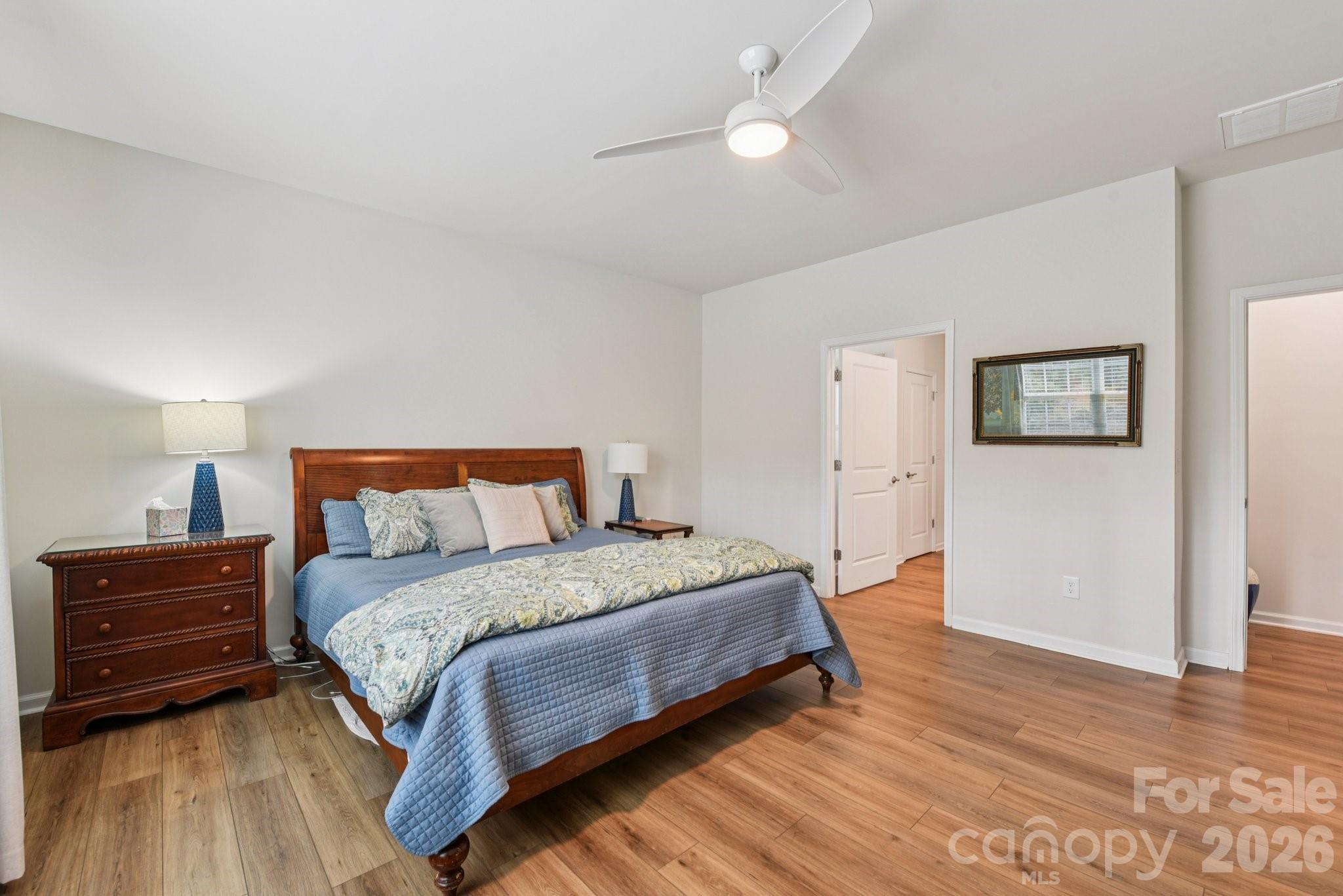 Imagery On Mtn Island - Residential