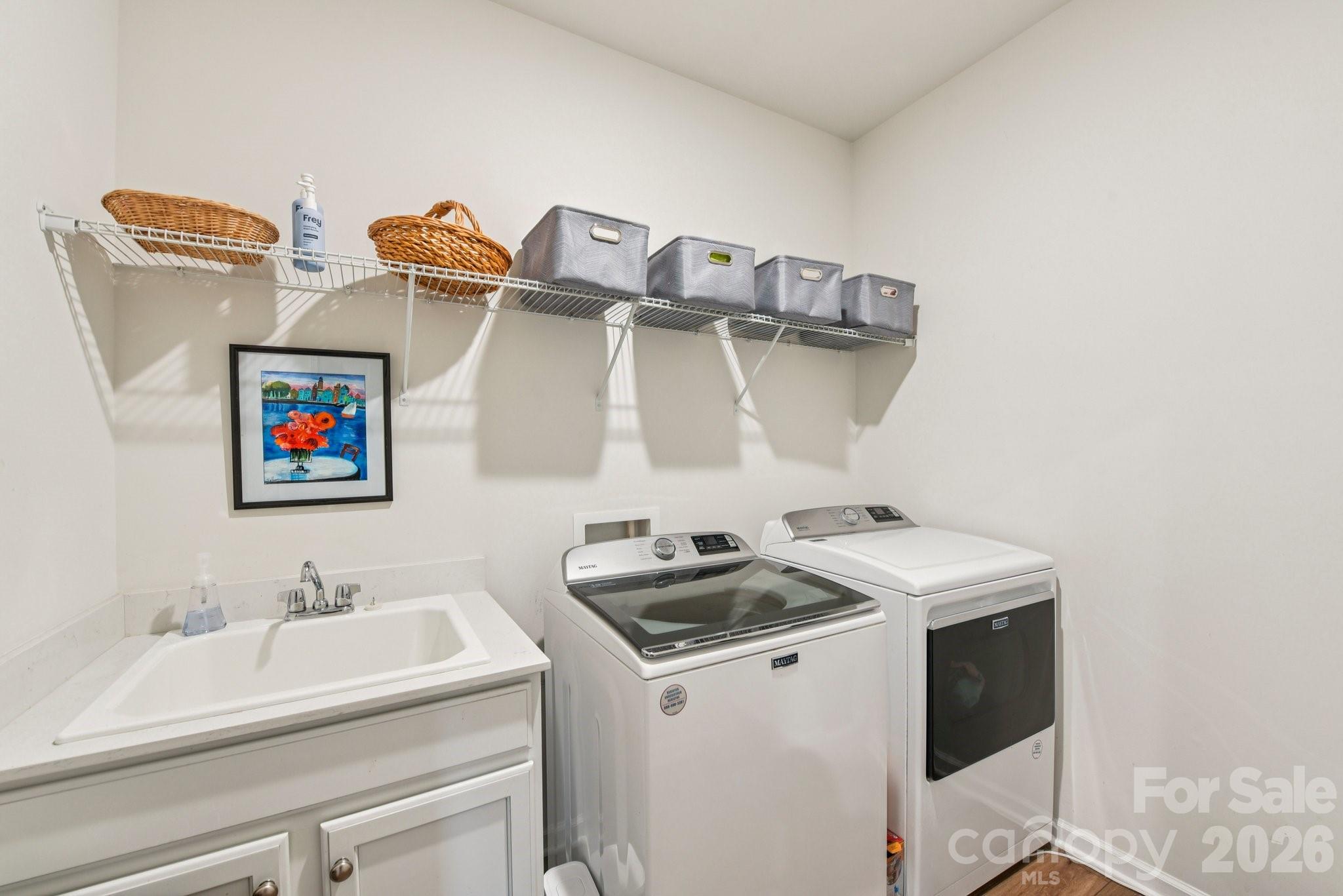 Imagery On Mtn Island - Residential