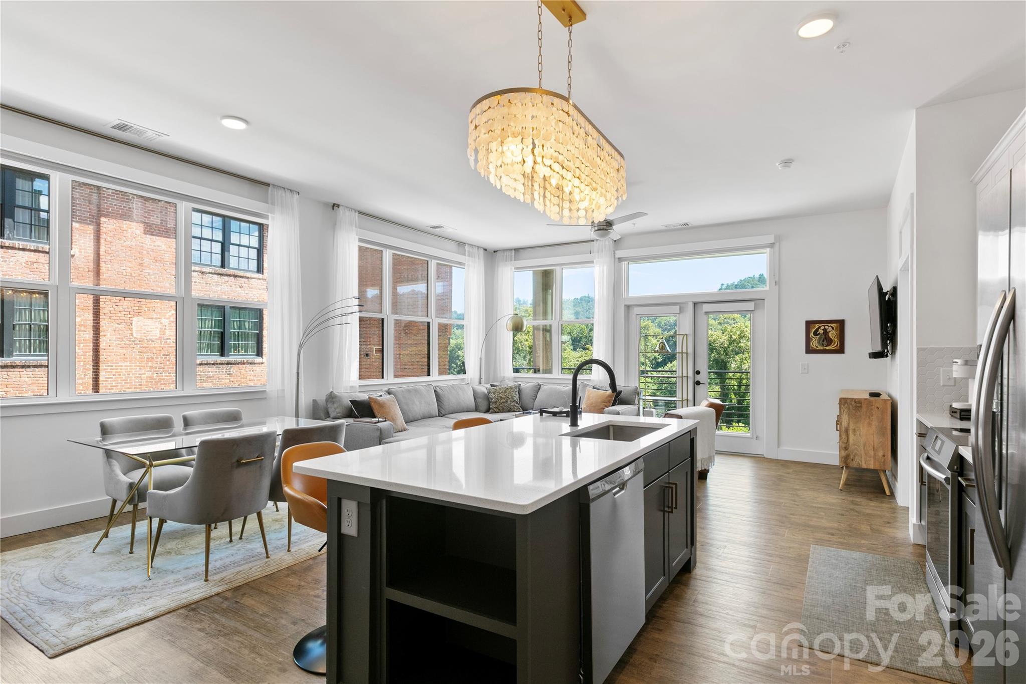 55 S Market Street 416