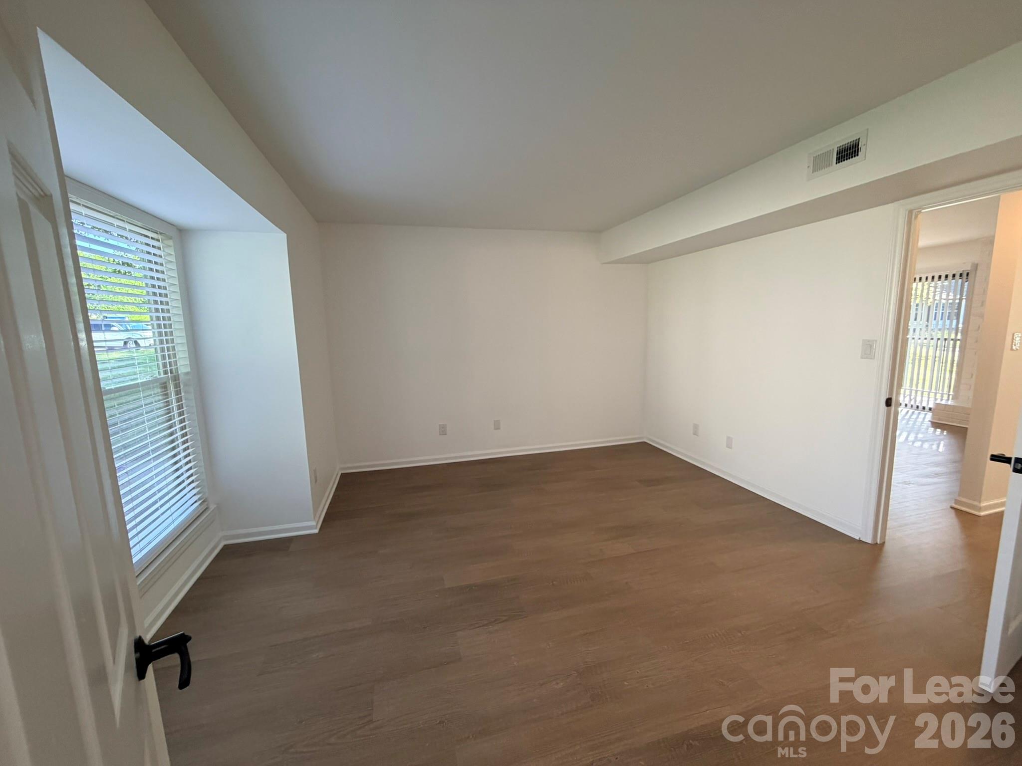 11048 Cedar View Road