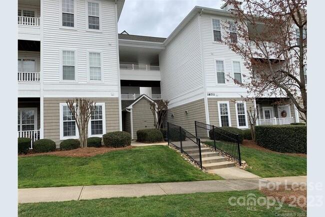 The Terraces at Oakhurst - Residential Lease