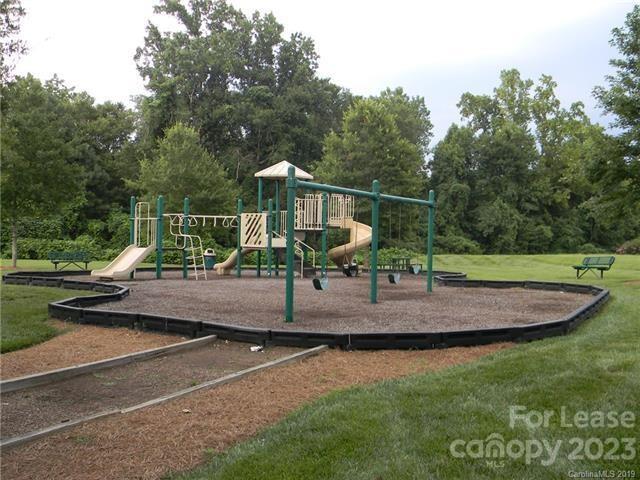 The Terraces at Oakhurst - Residential Lease