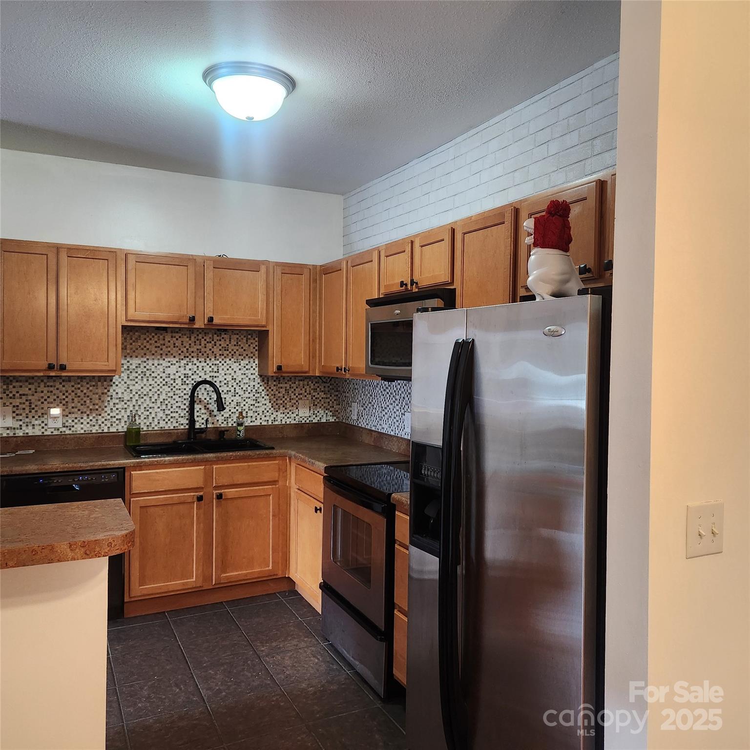 202 Brickton Village Circle 305