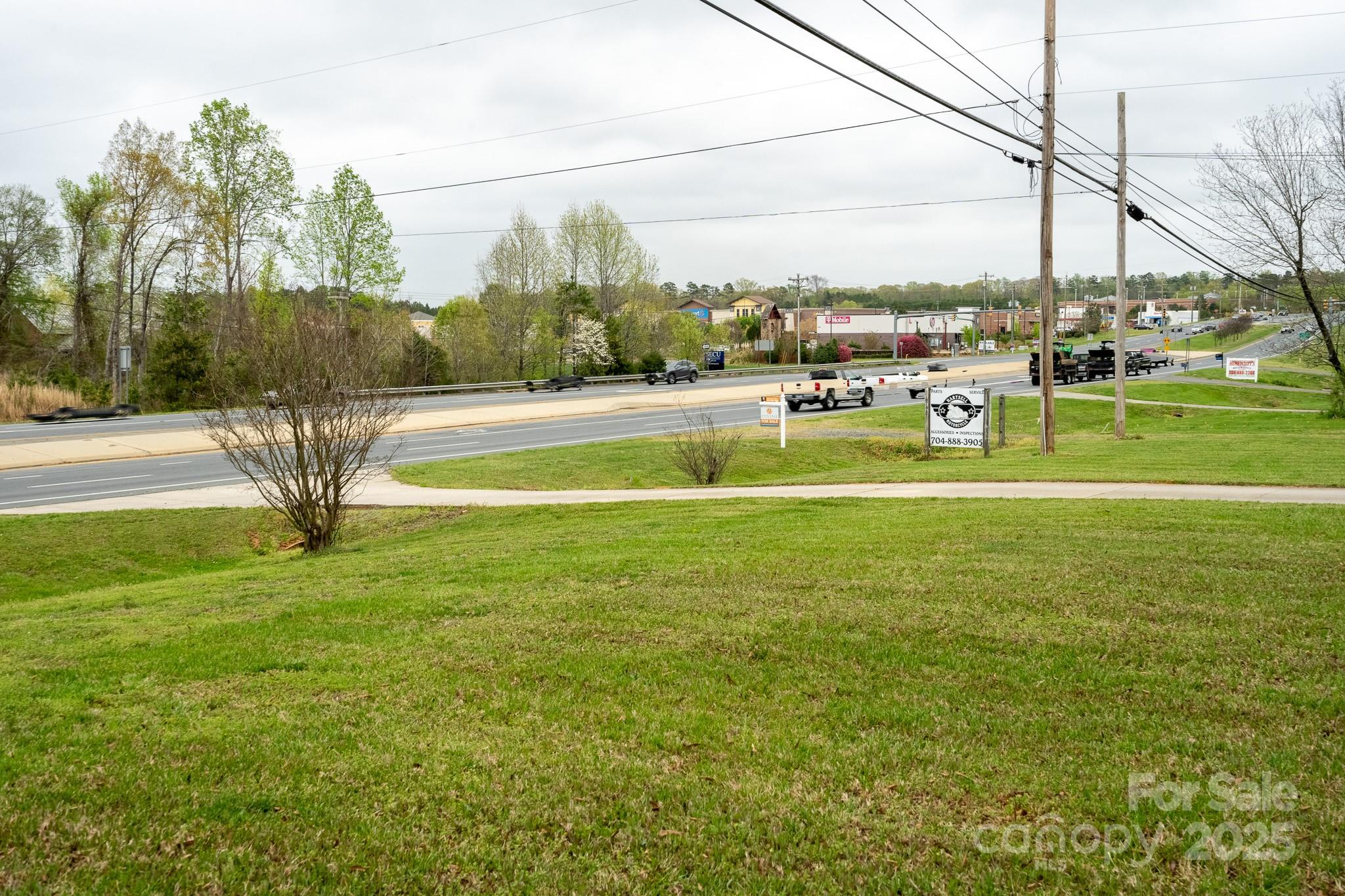 6760 NC Hwy 24/27 Highway