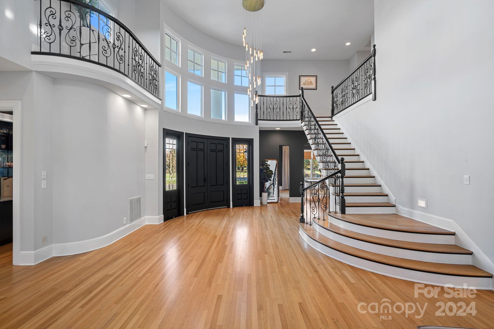 The Peninsula - Residential