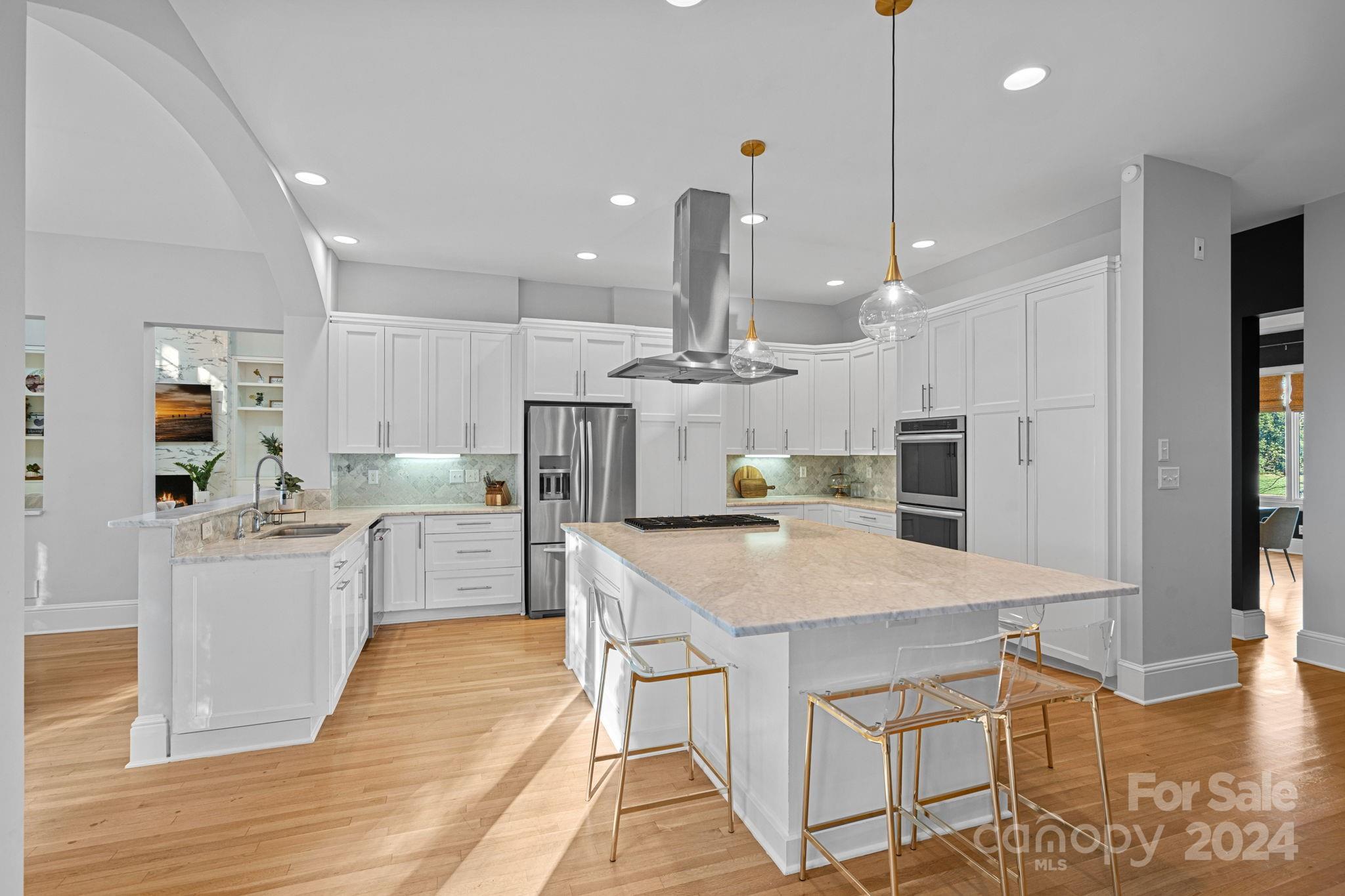 The Peninsula - Residential