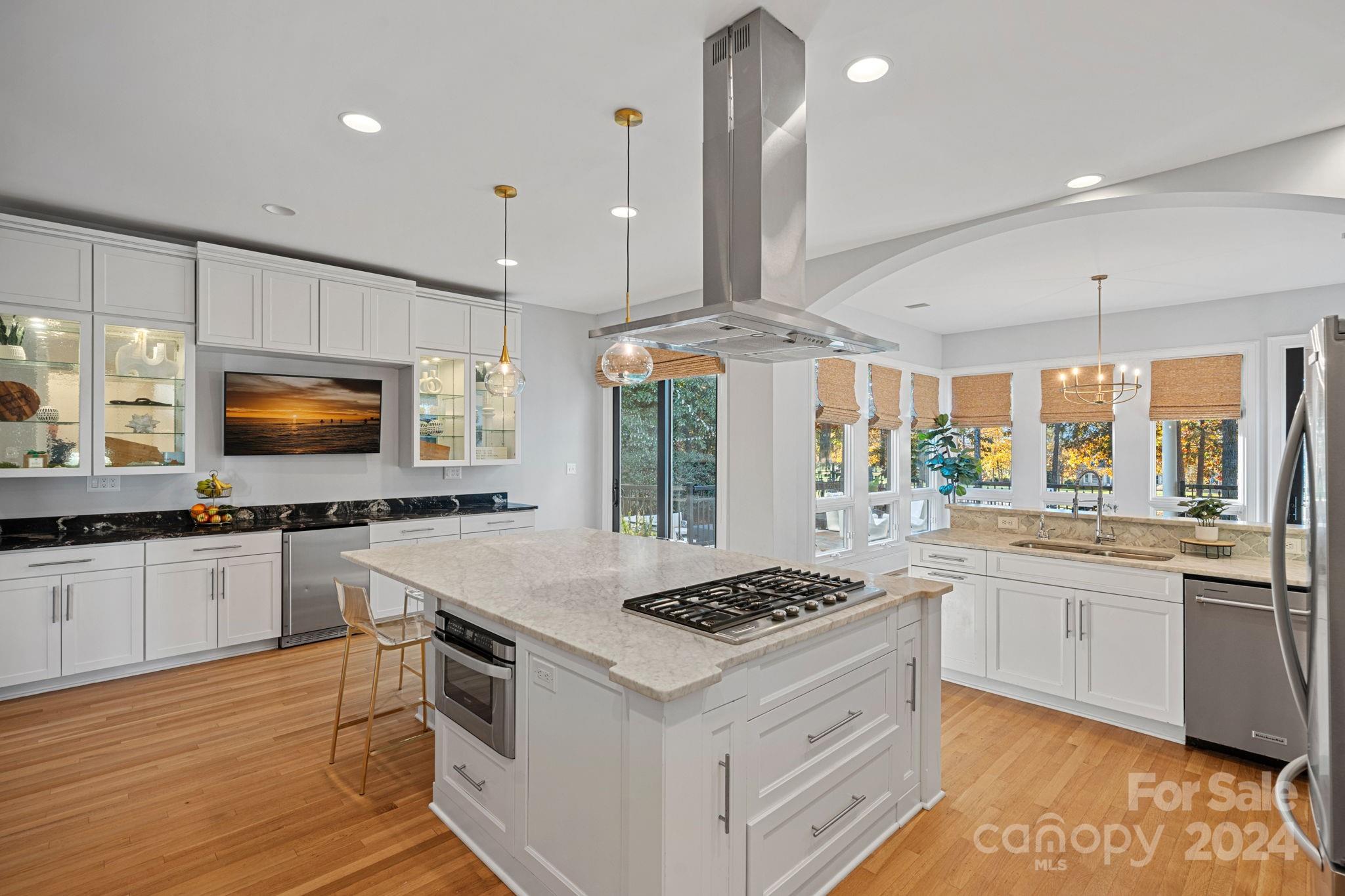 The Peninsula - Residential