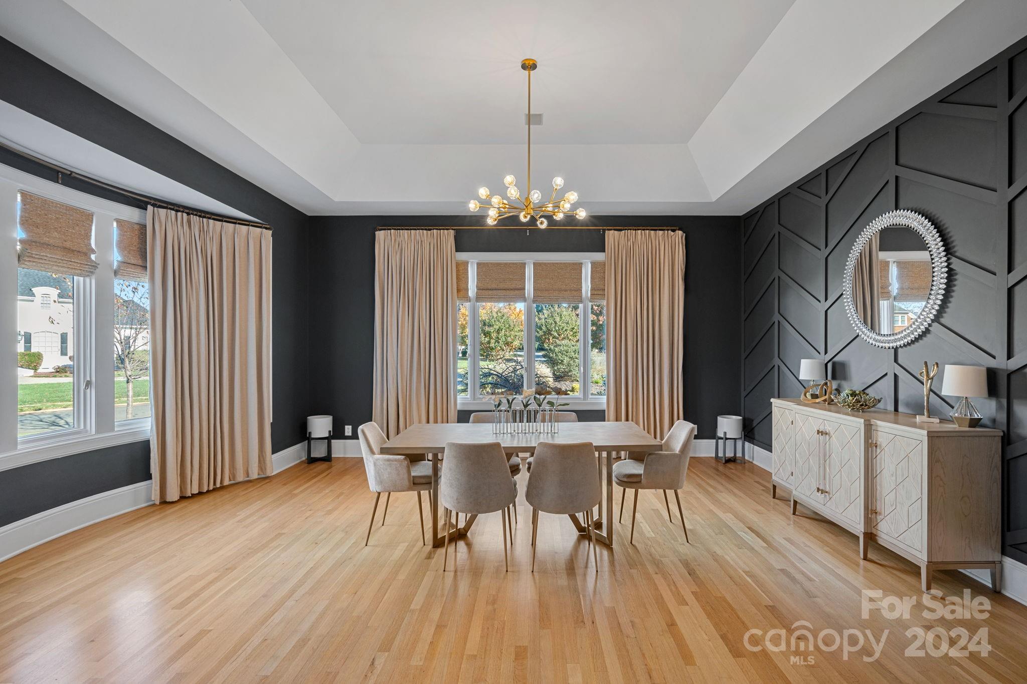 The Peninsula - Residential