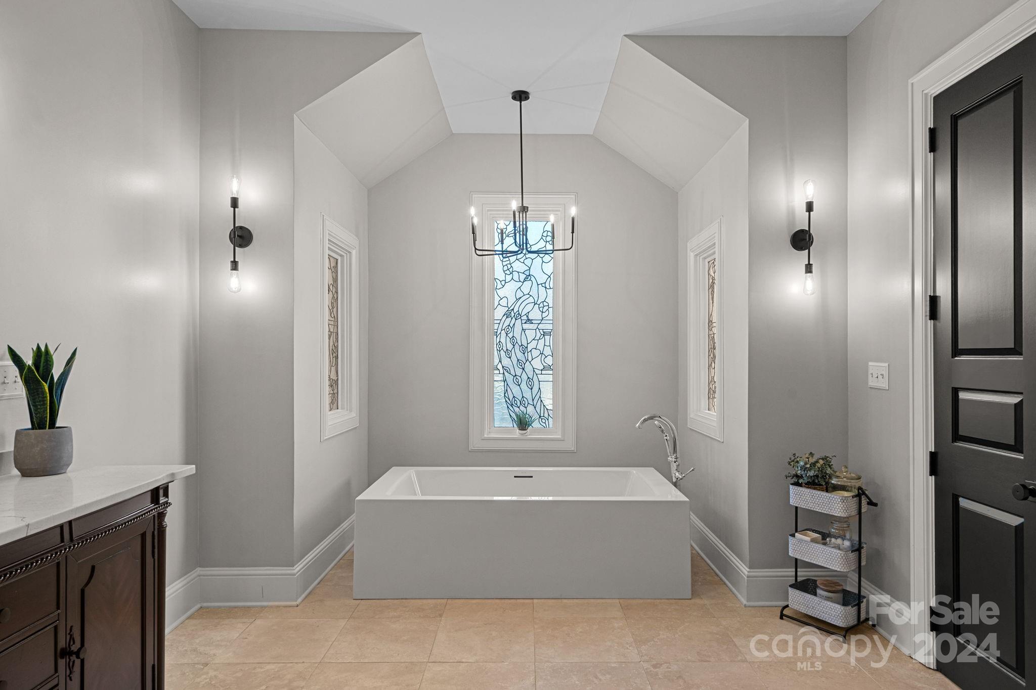 The Peninsula - Residential