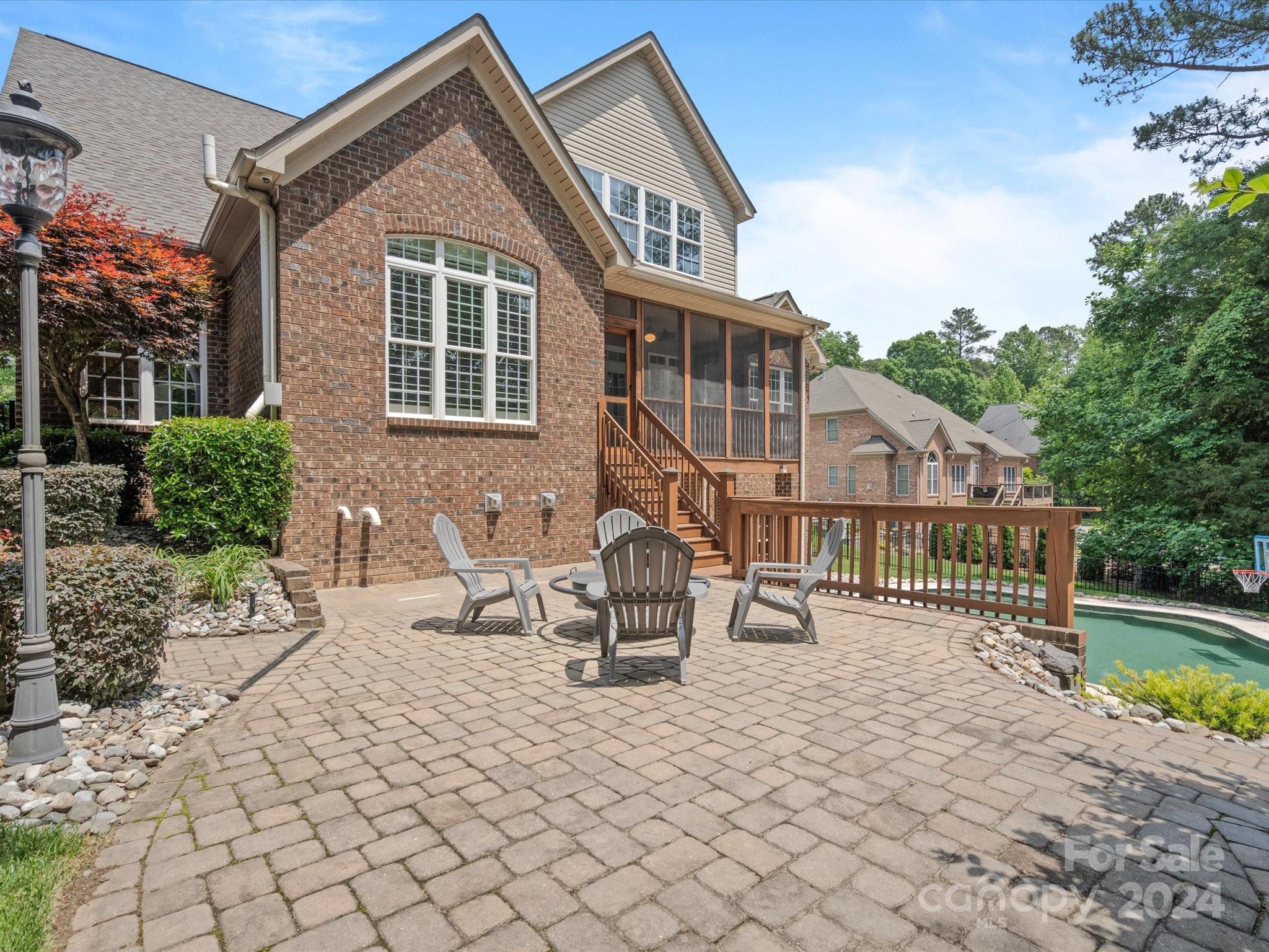 Water Edge - Residential