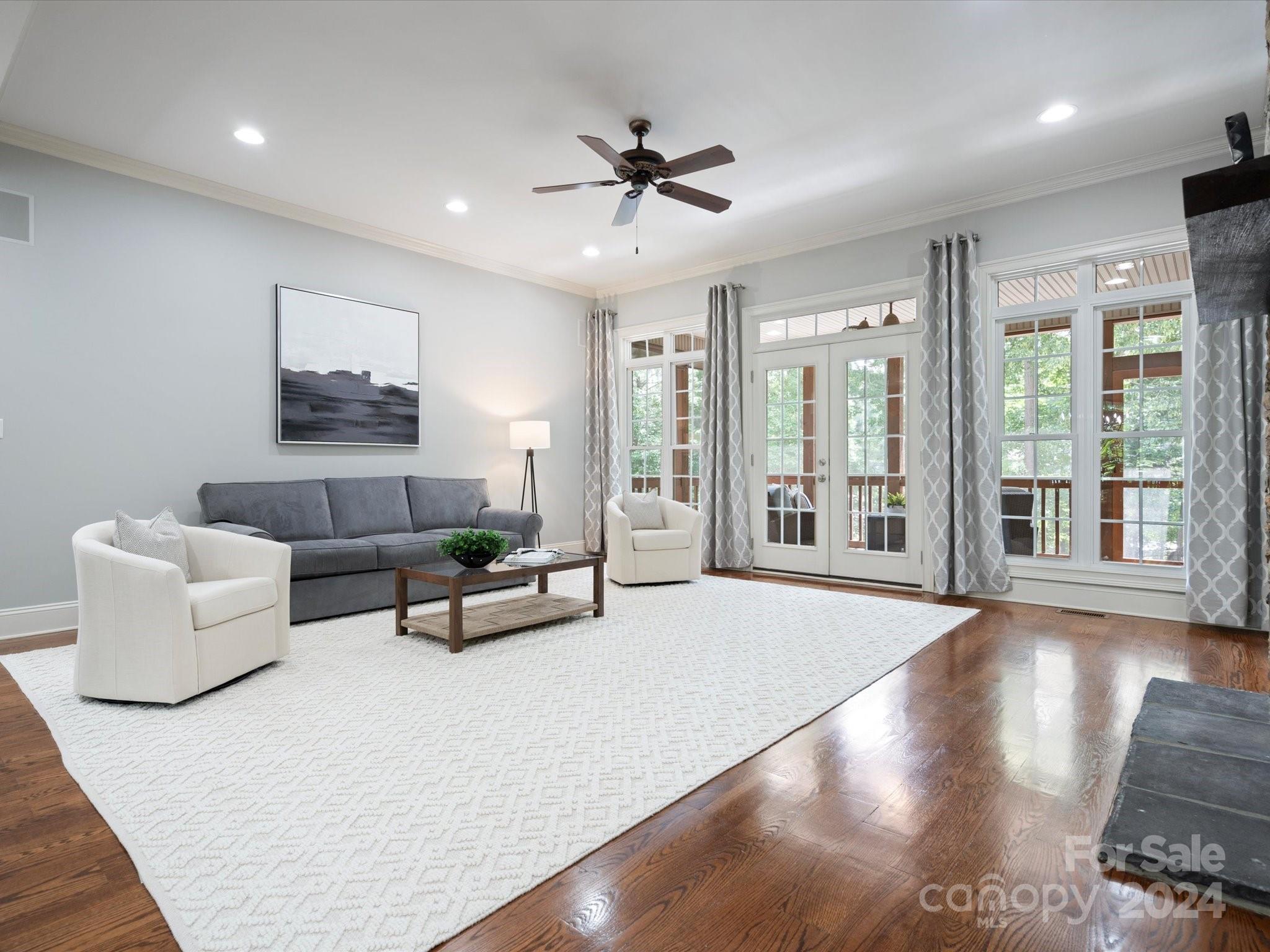 Water Edge - Residential