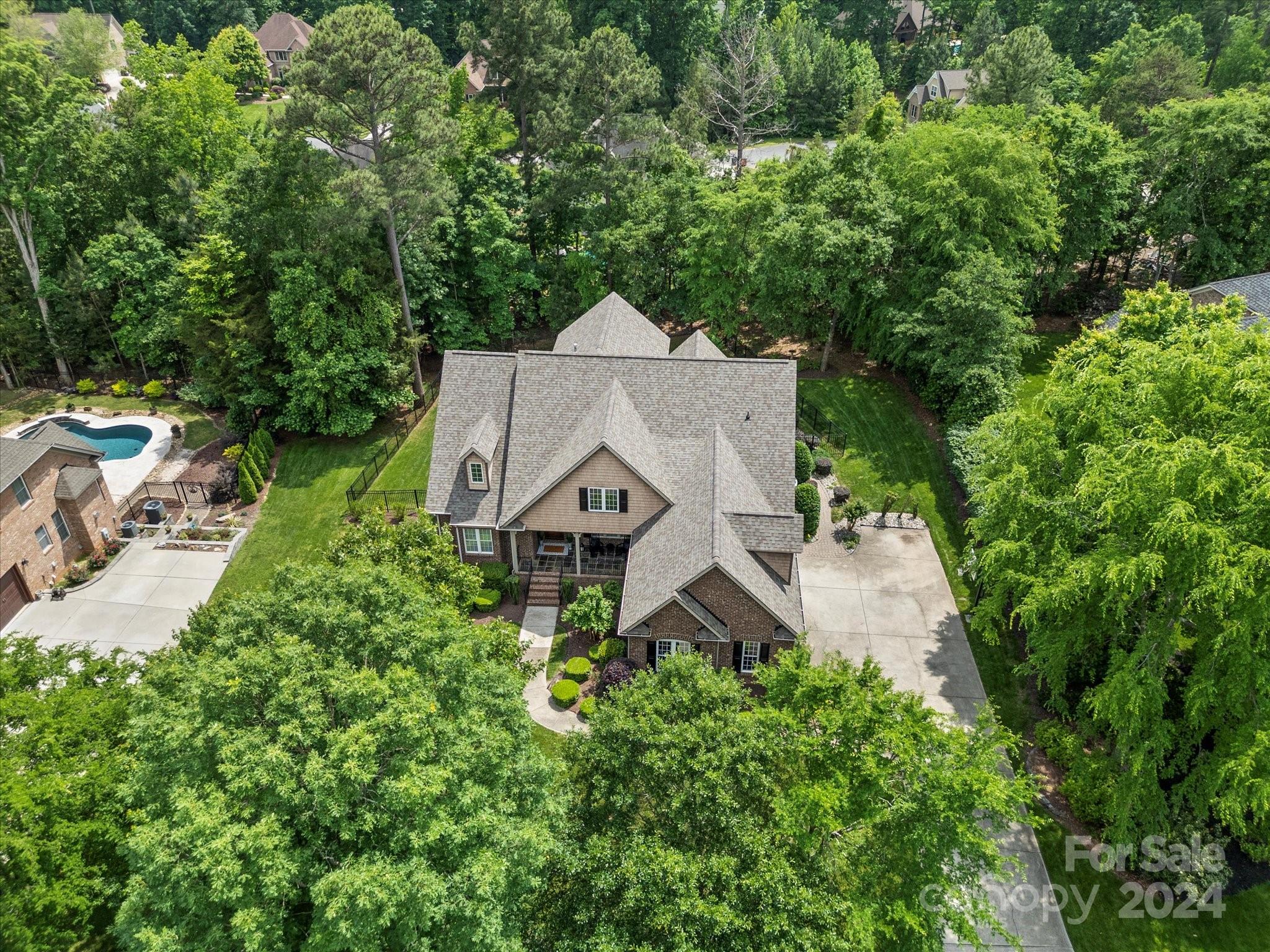 Water Edge - Residential