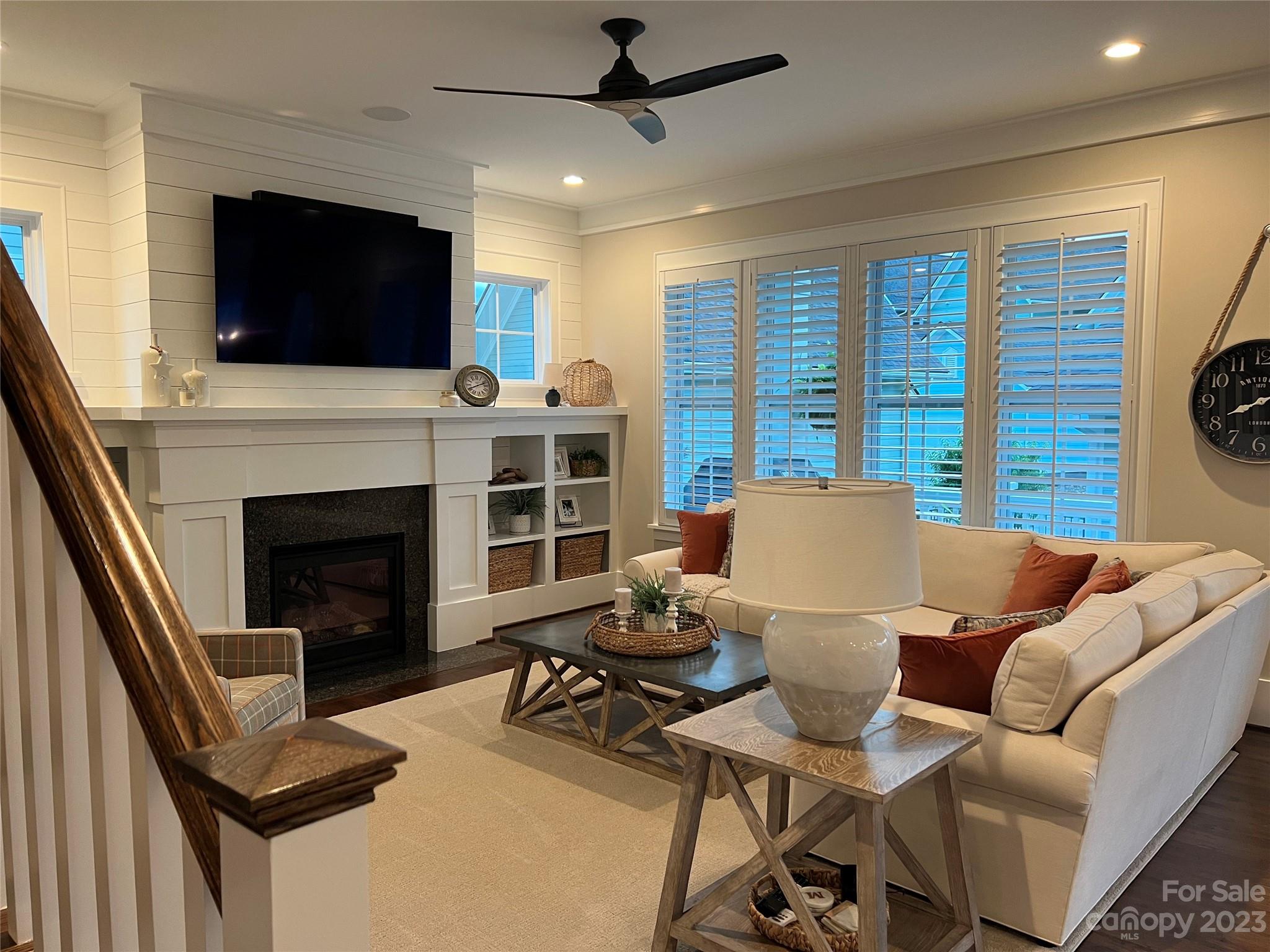 Riverwalk - Residential