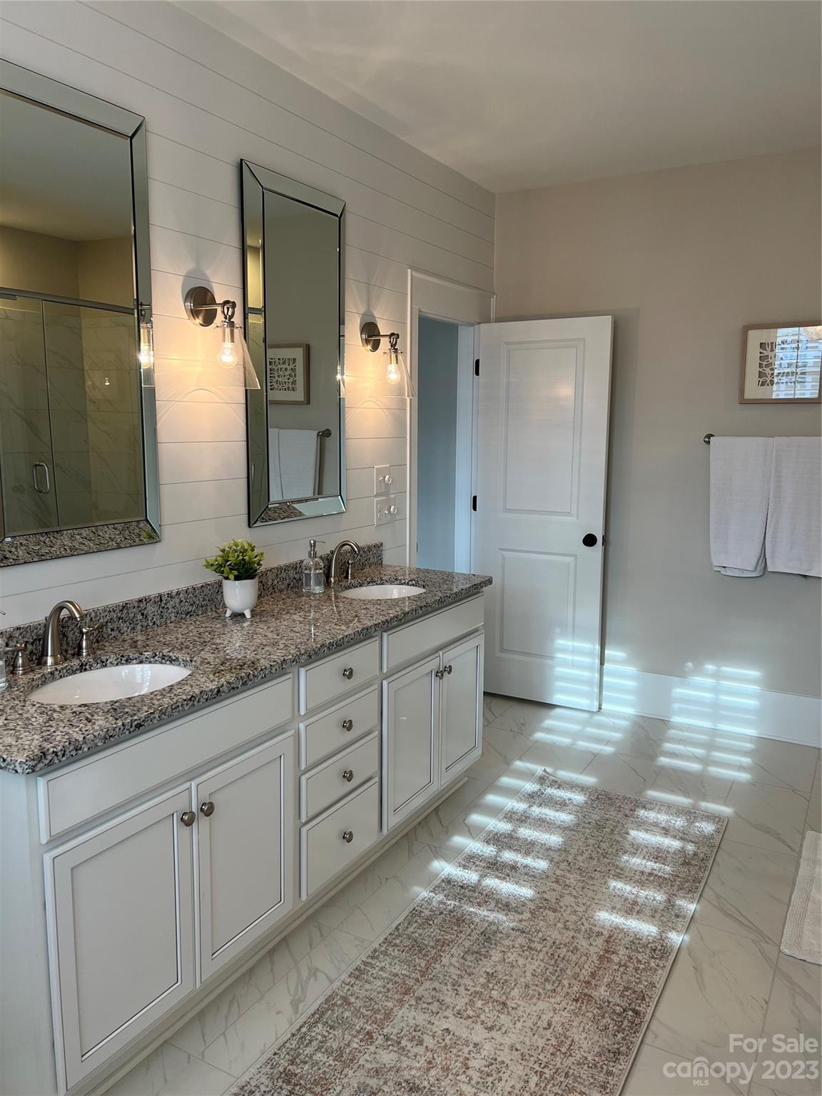 Riverwalk - Residential