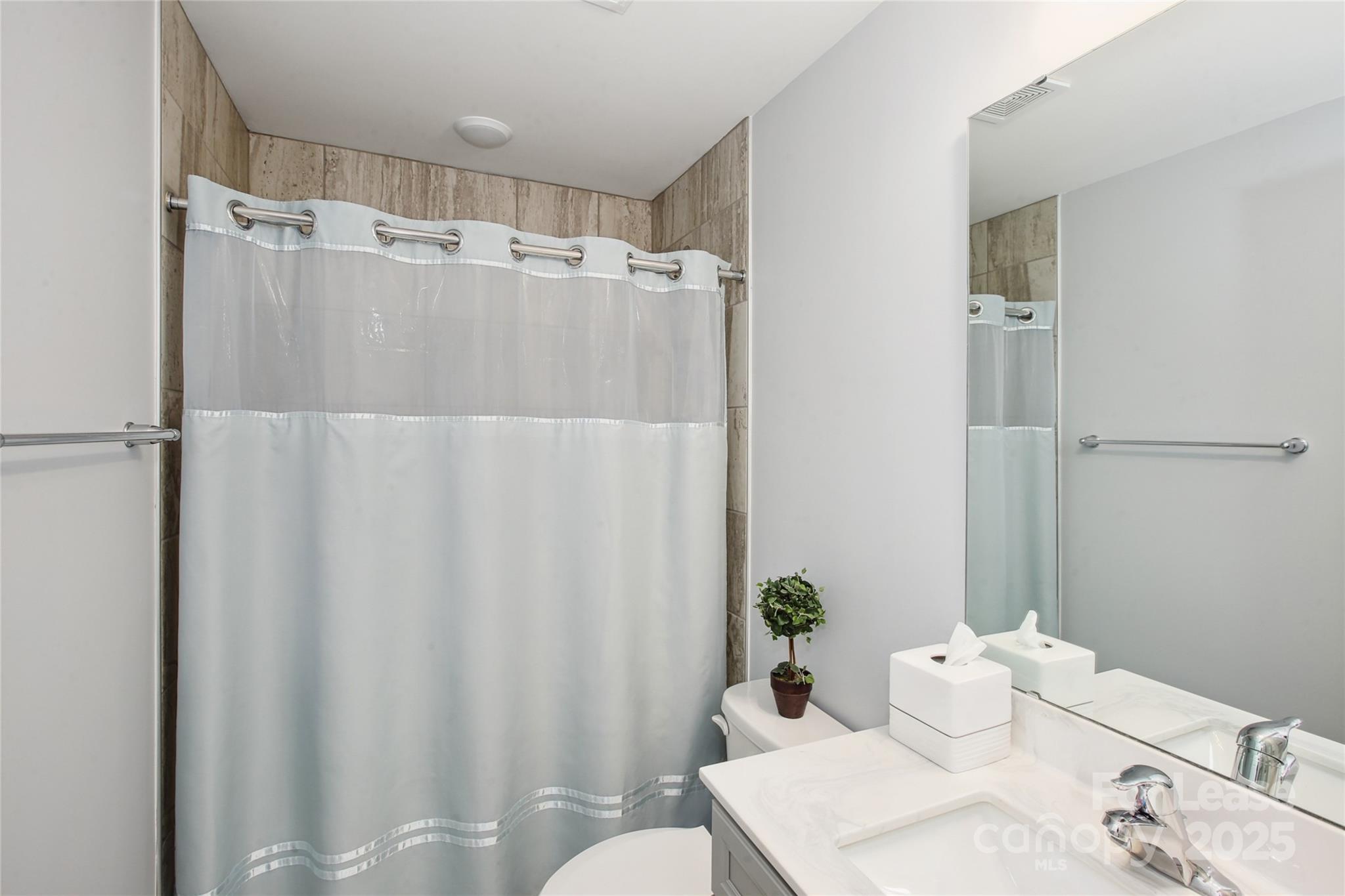 The Townhomes at McKee Glen - Residential Lease