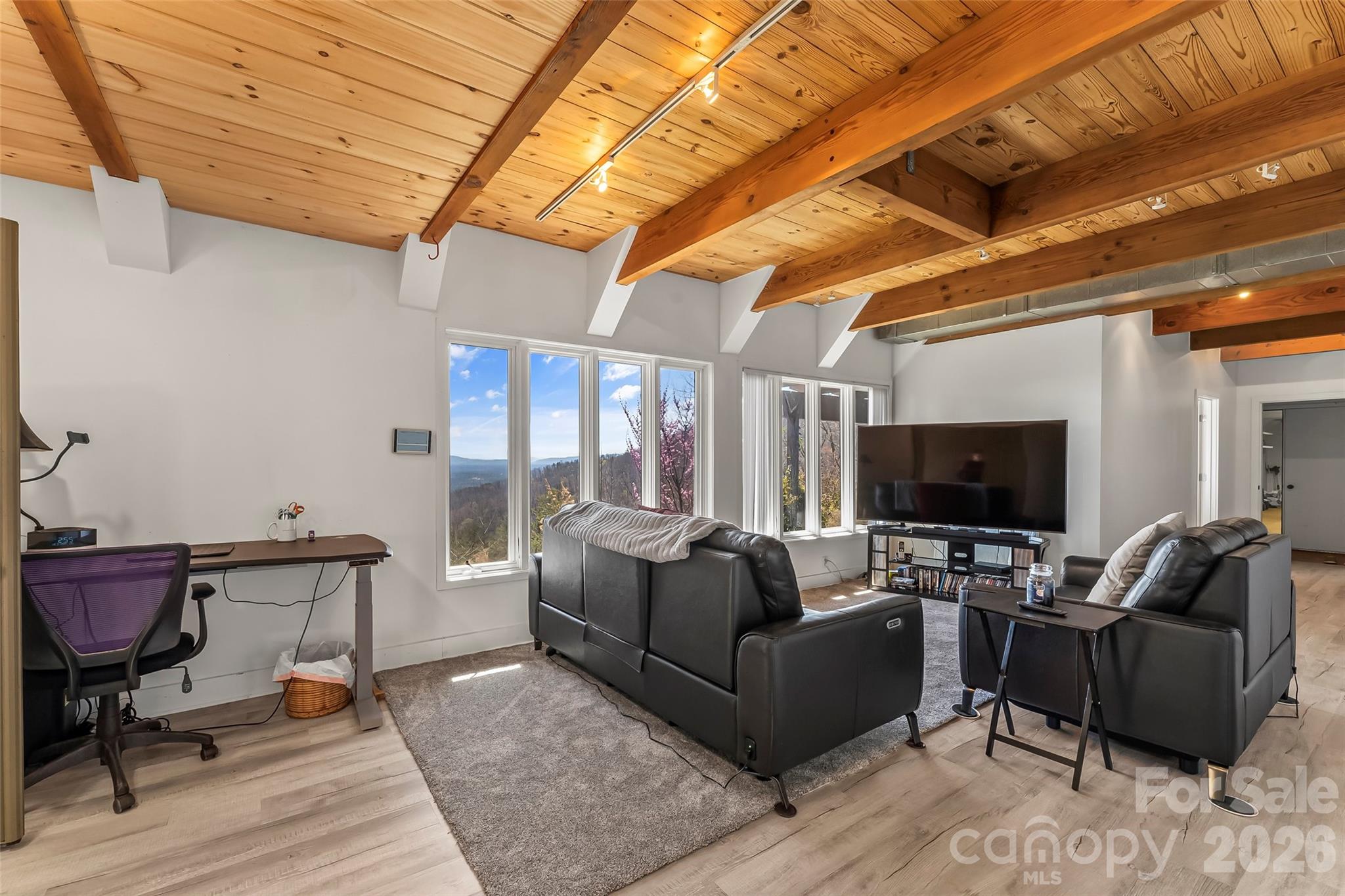 Pinnacle Ridge - Residential