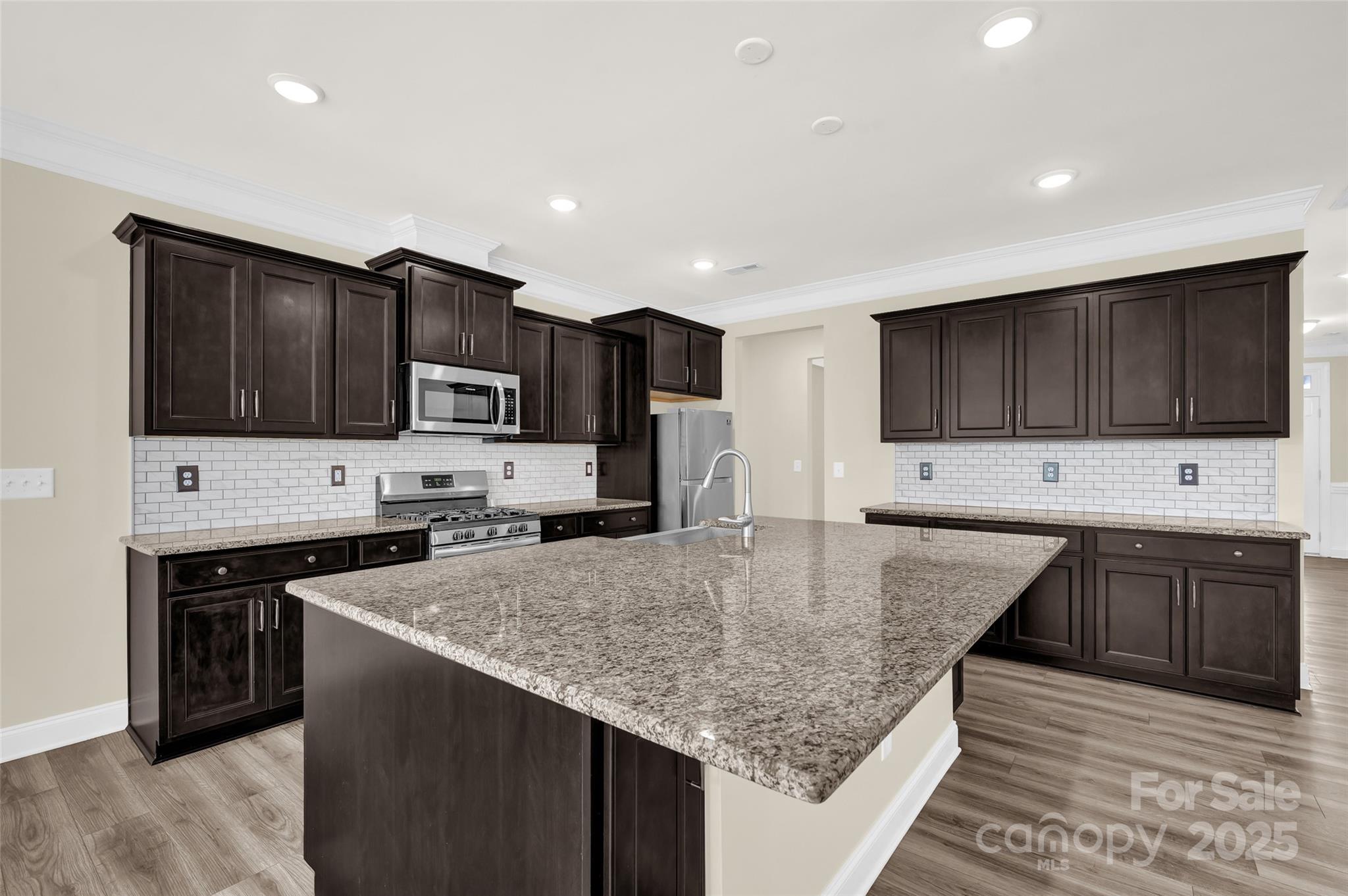 Wellesley - Residential