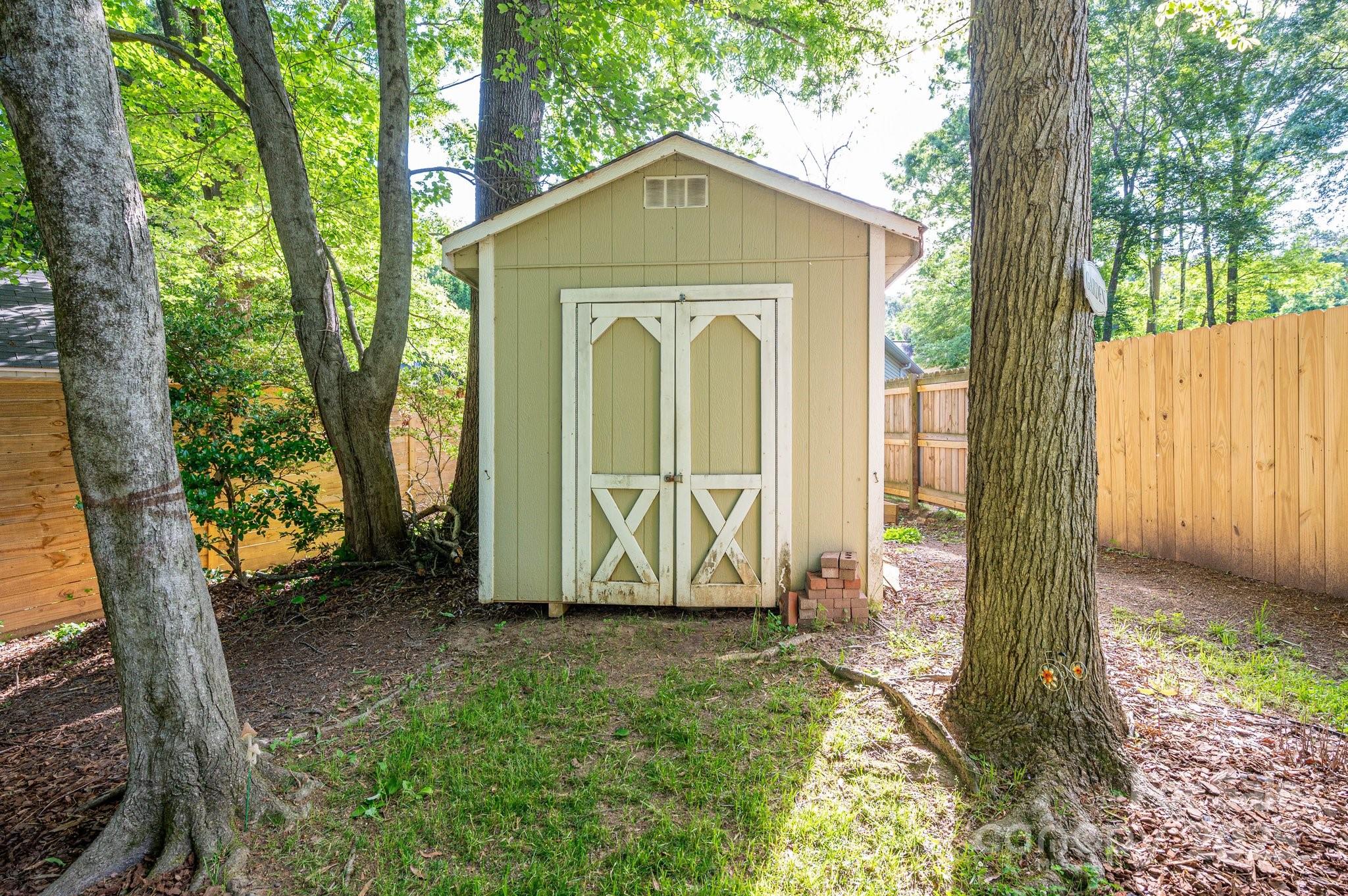 Creek Side - Residential