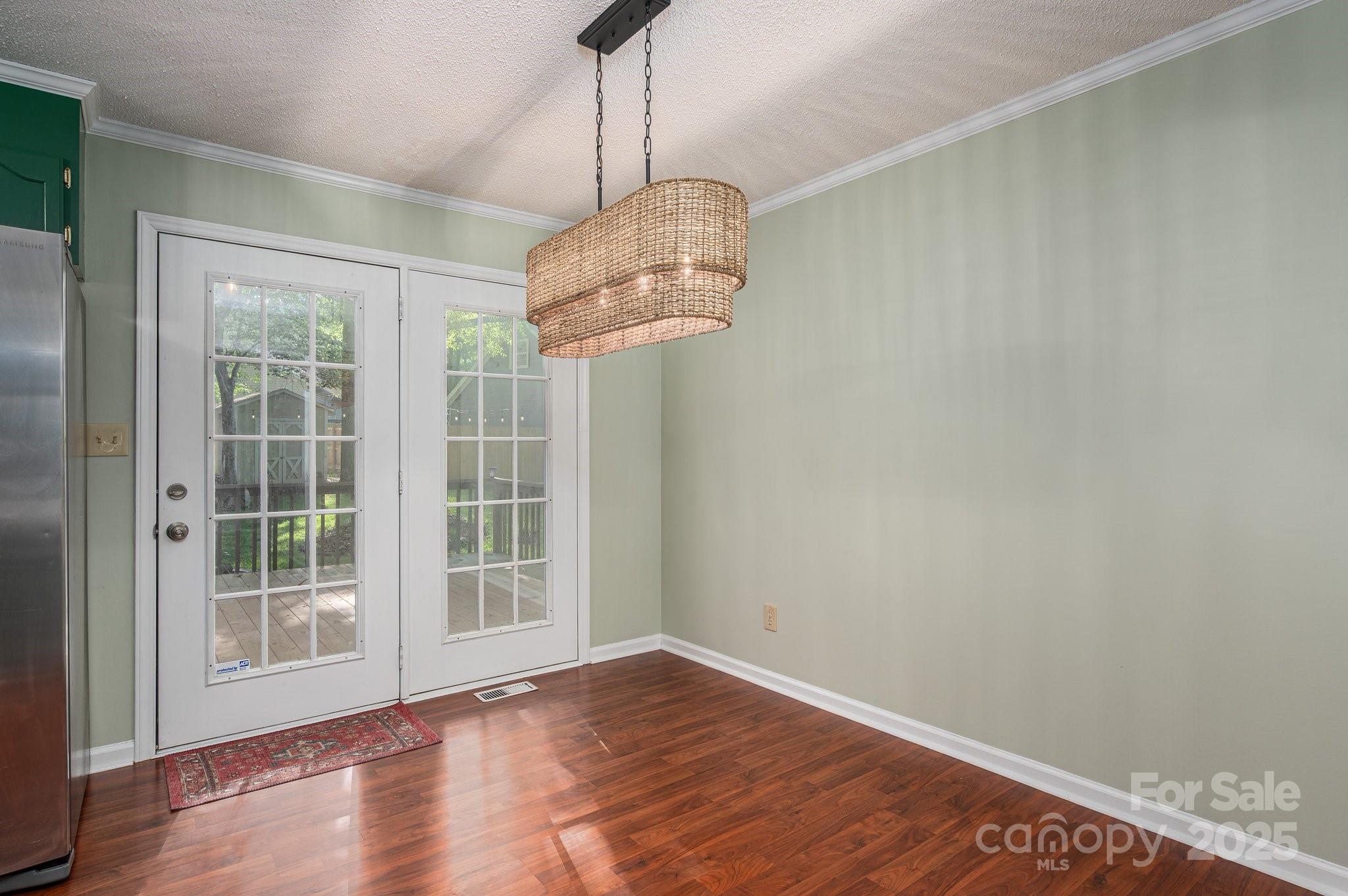 Creek Side - Residential