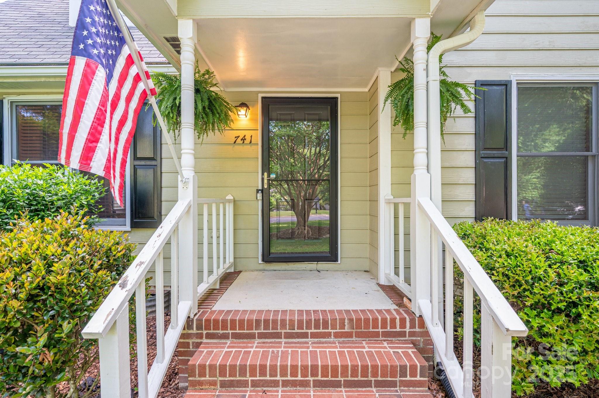 Creek Side - Residential