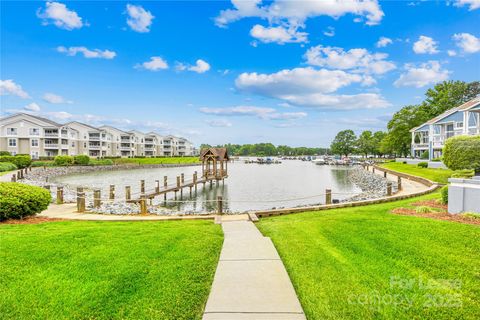1016 Southwest Drive Davidson NC 28036