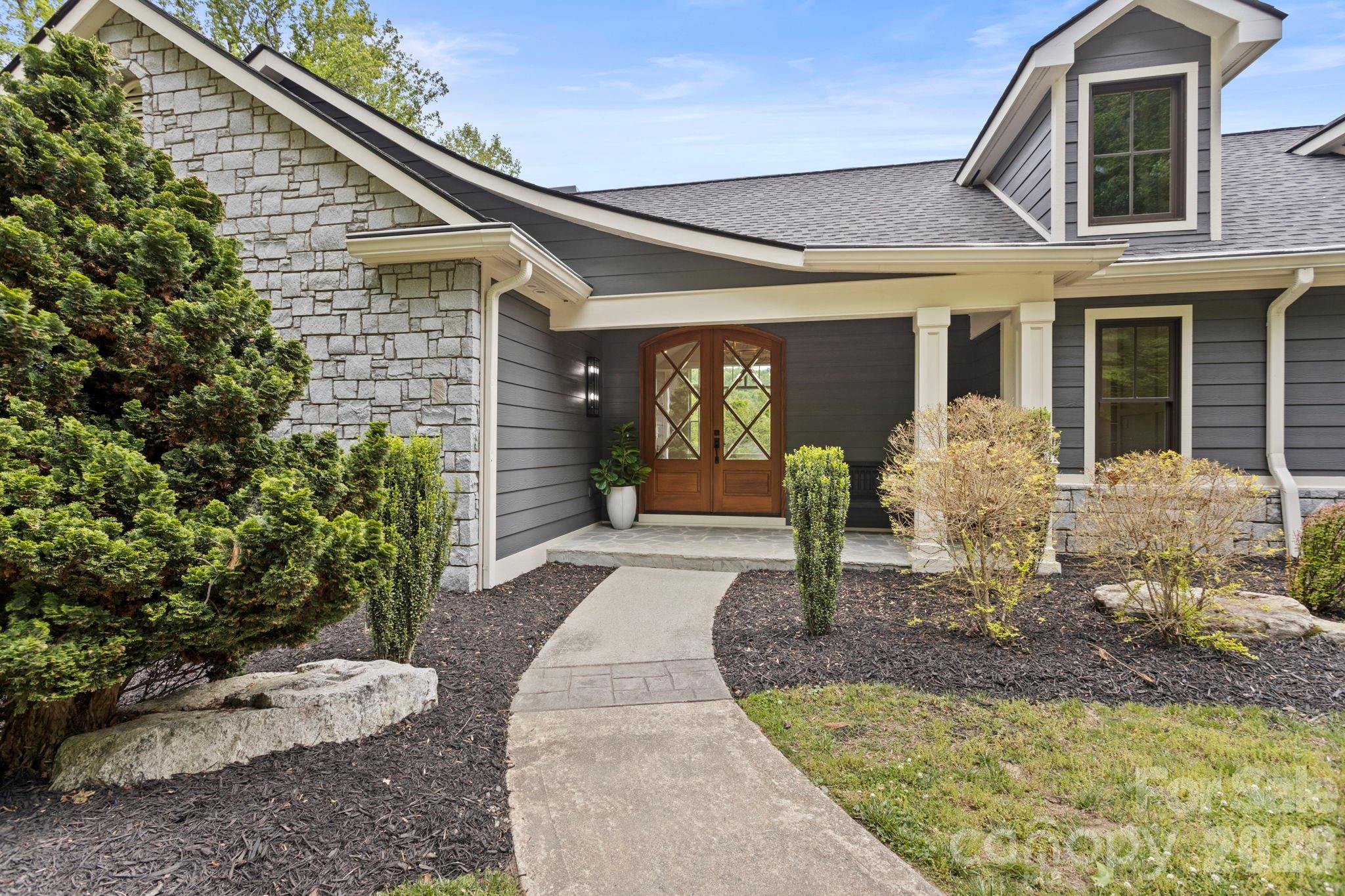 301 Winding Meadows Drive