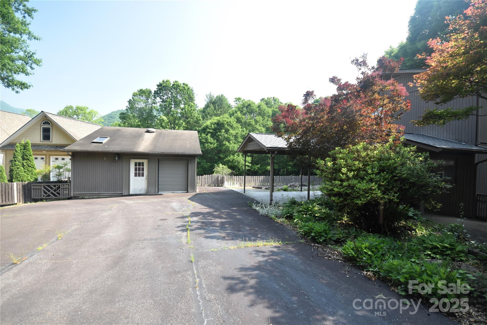 41 Balsam Shadows Road