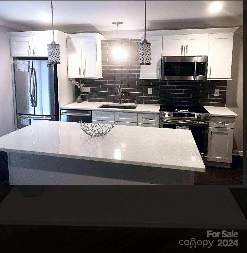 Heathrow on Harris - Residential