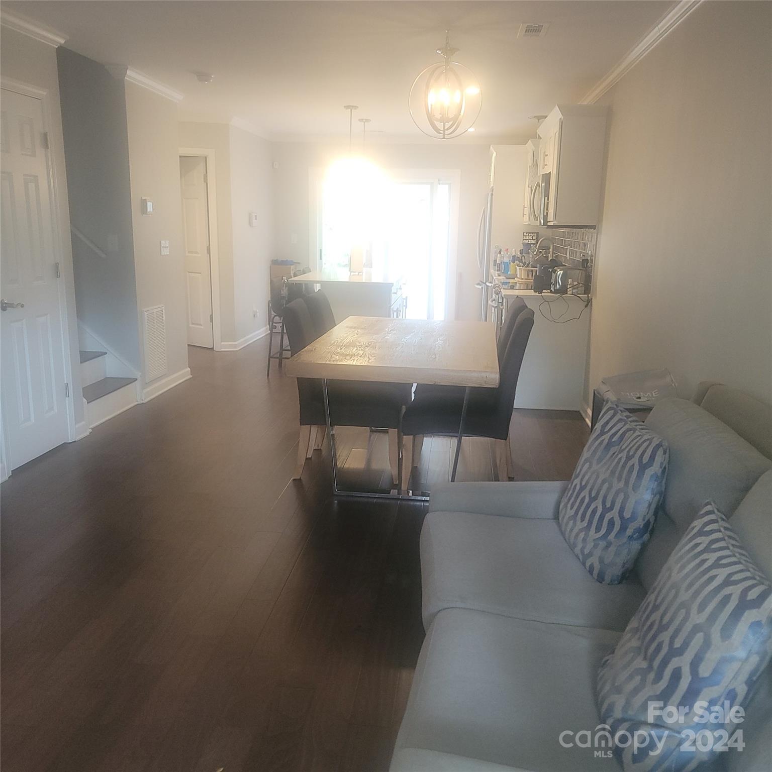 Heathrow on Harris - Residential