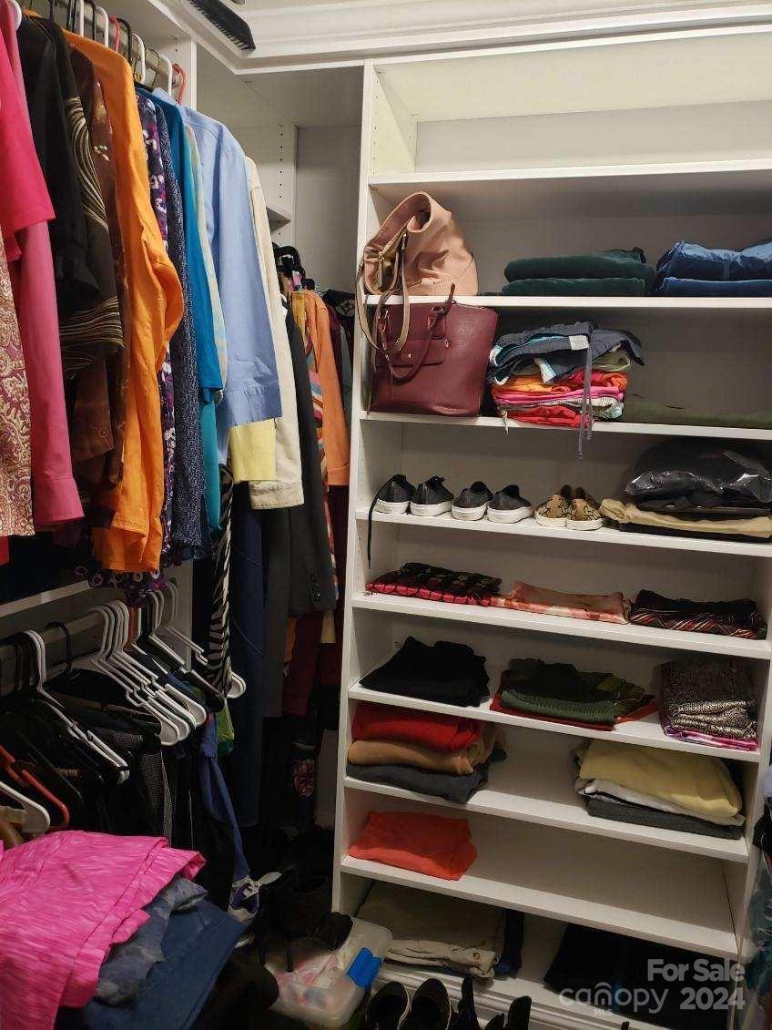 Heathrow on Harris - Residential