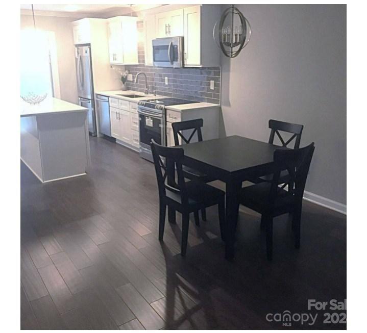 Heathrow on Harris - Residential