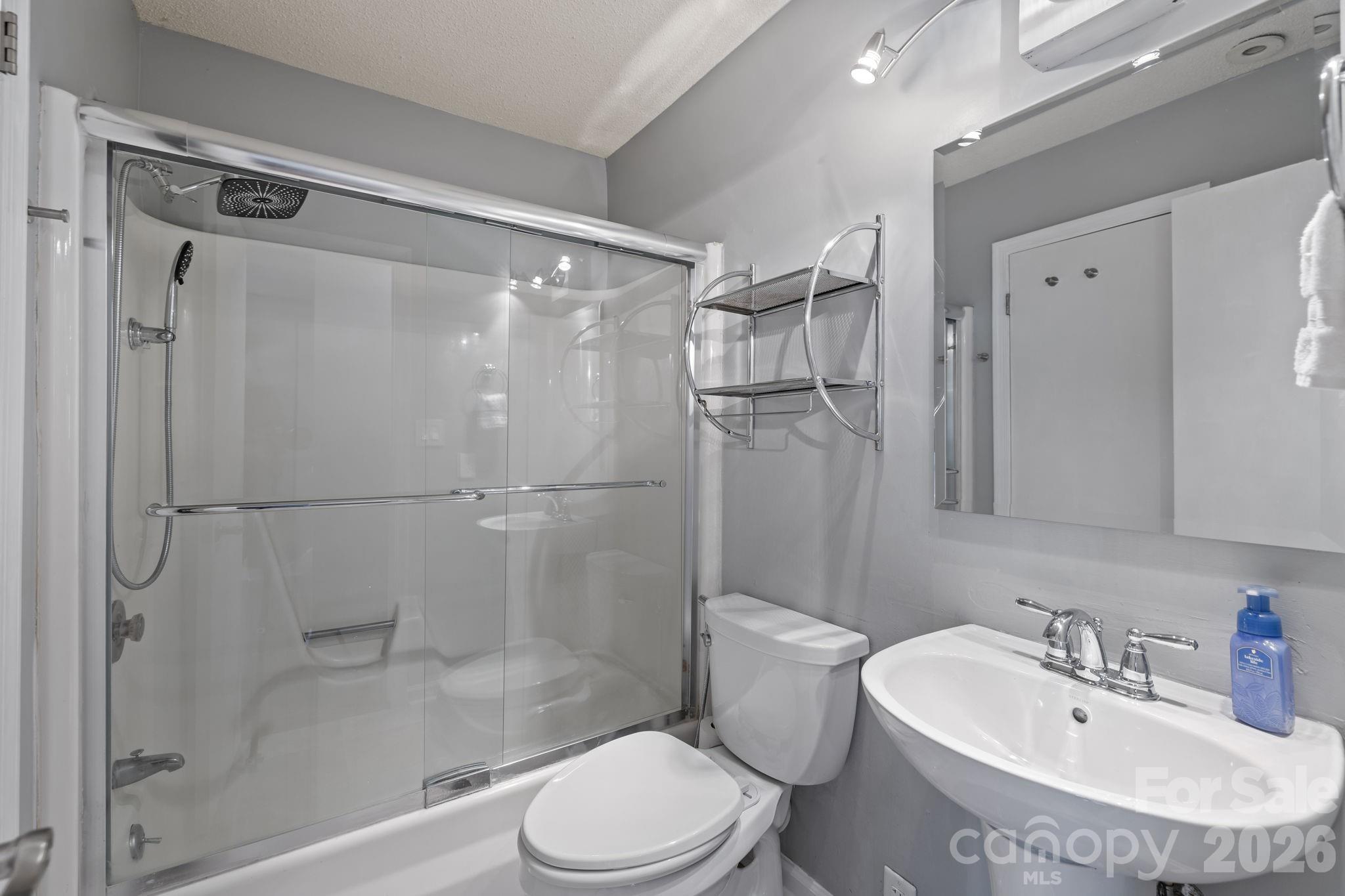 Tega Cay - Residential