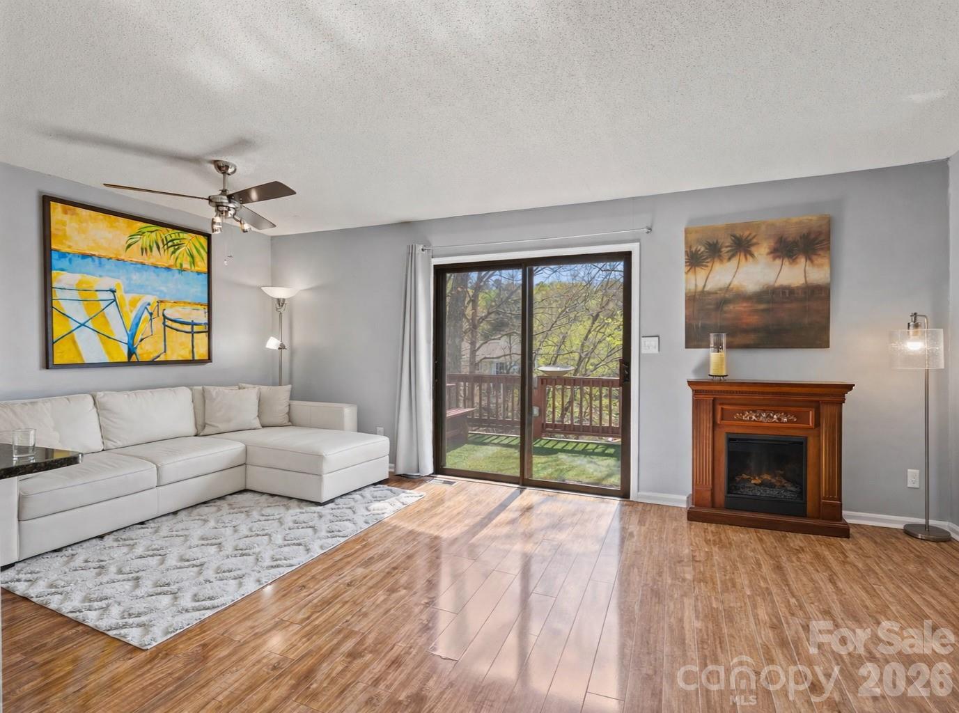 Tega Cay - Residential