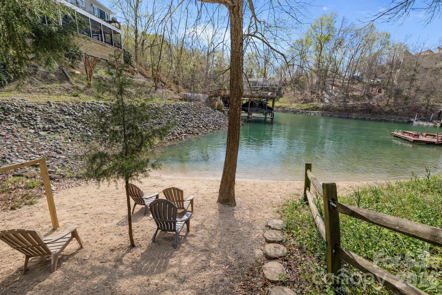 Tega Cay - Residential