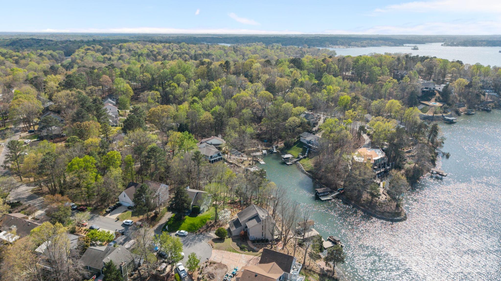 Tega Cay - Residential