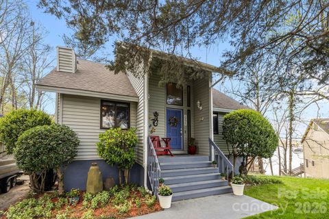 Photo of 9067 Tulagi Court, Fort Mill, SC 29708 (MLS # 4355936)