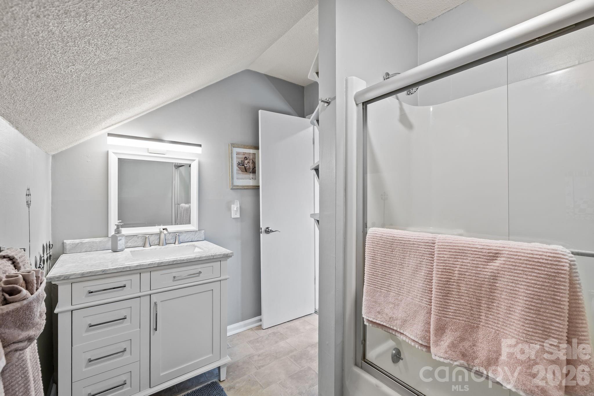 Tega Cay - Residential