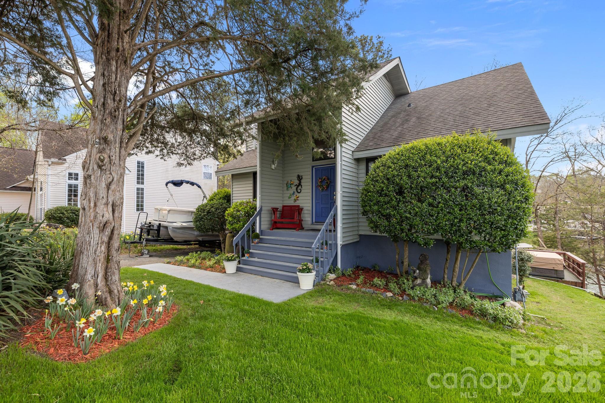 Tega Cay - Residential