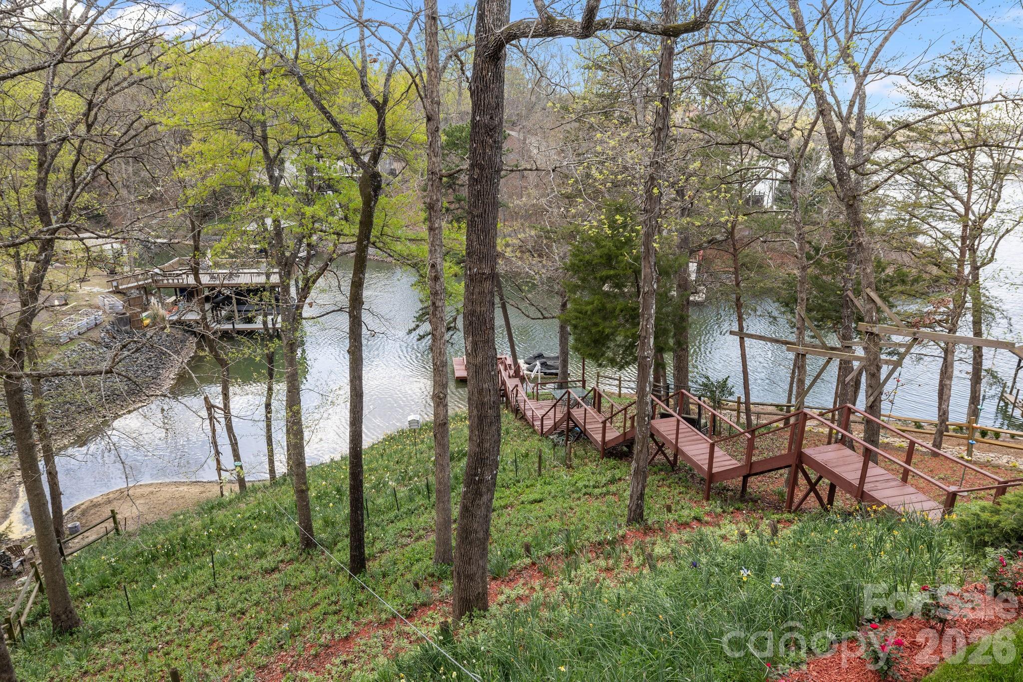 Tega Cay - Residential