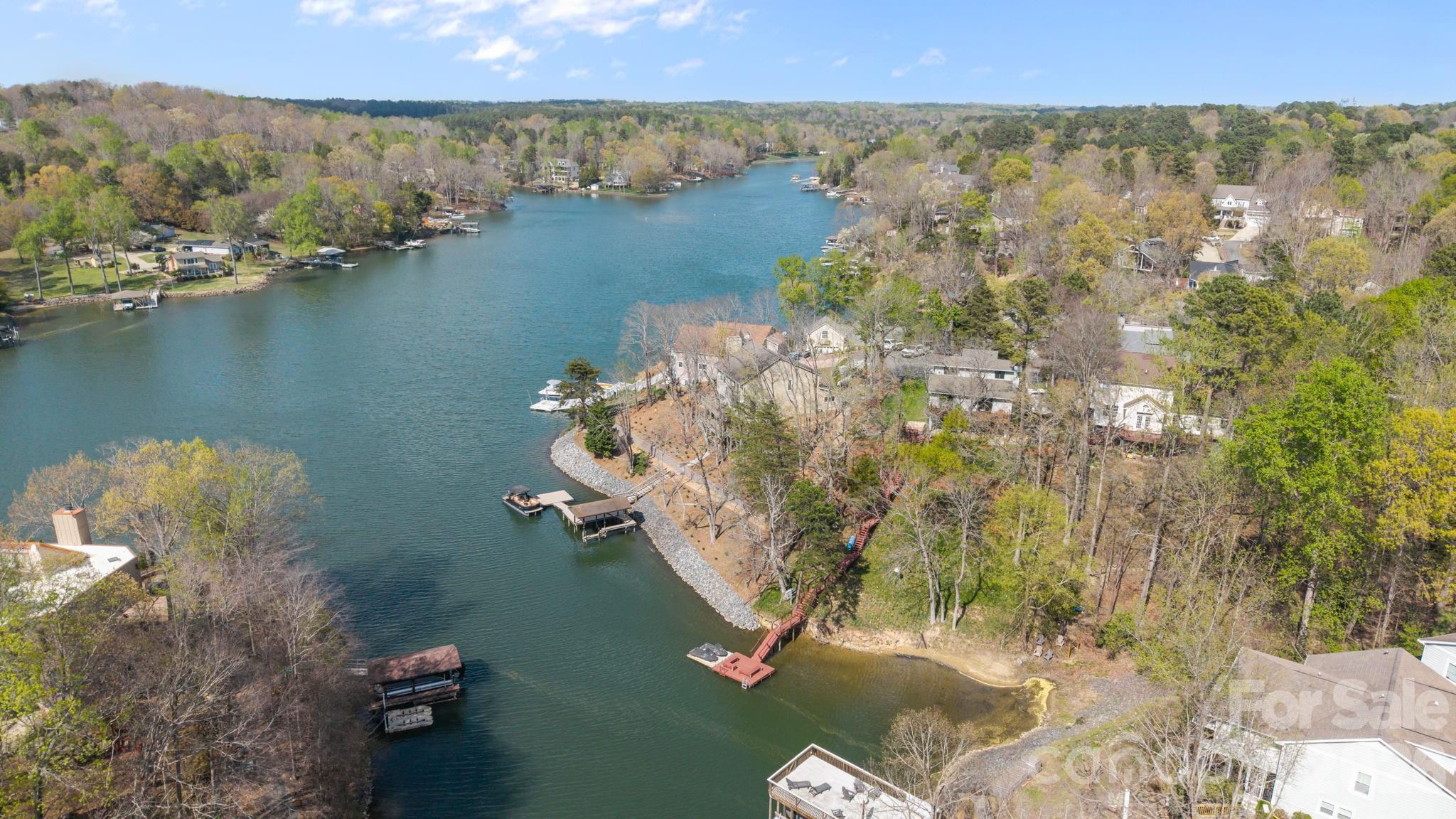 Tega Cay - Residential