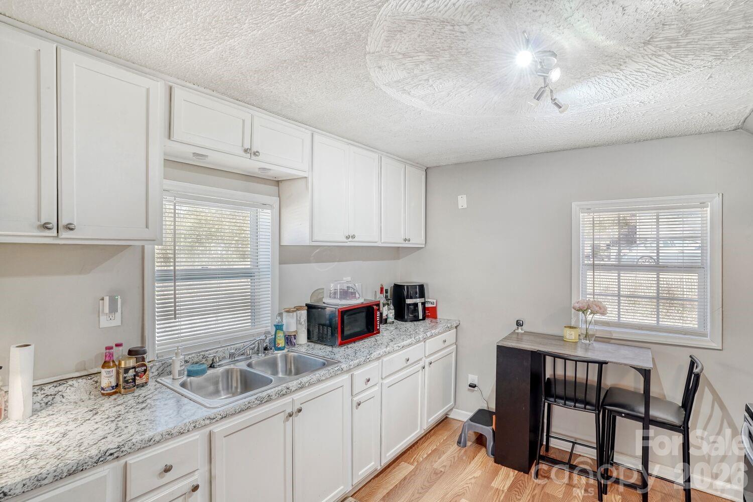 409 W Norment Avenue