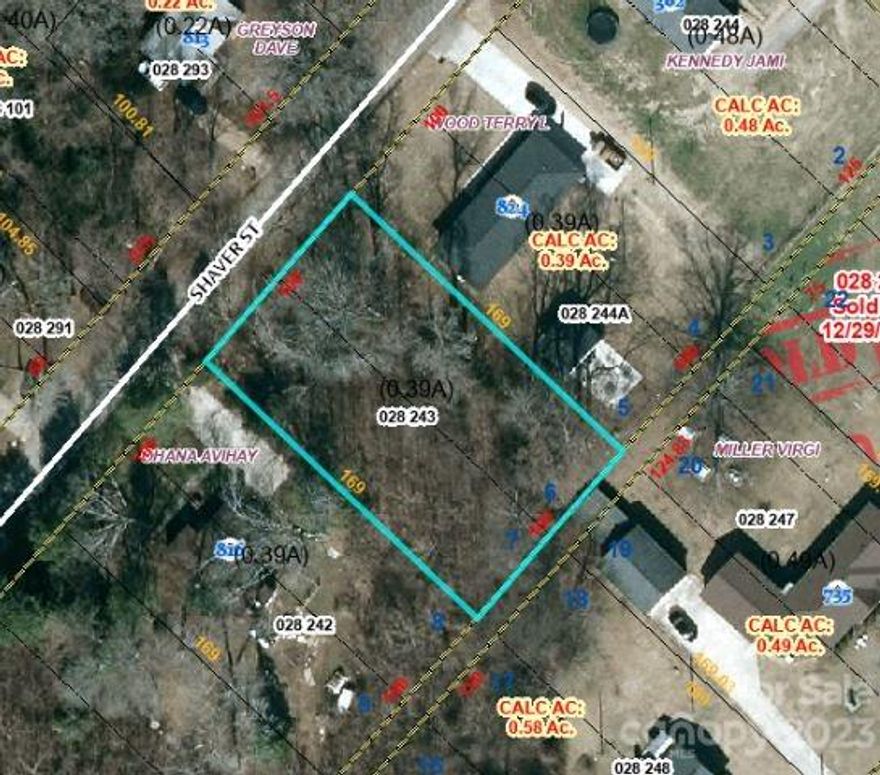 GREAT building lot in CITY LIMITS! Level, .39 acre parcel. Call today with any questions!