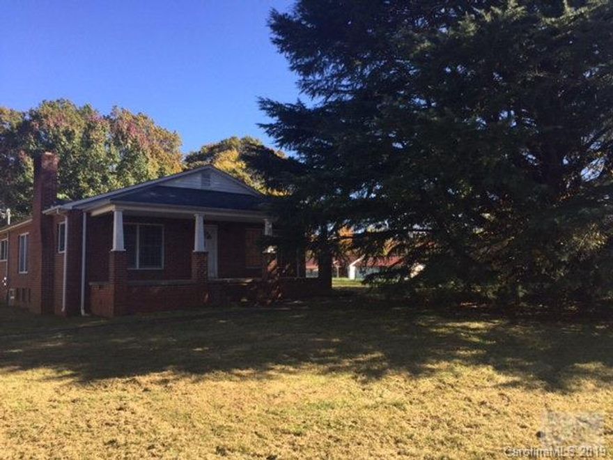 Check out this beautiful move-in ready brick home in the Salem community. Words don't describe the character this home possesses. This is a must see! Home just had a full renovation including new counter-tops, appliances, fresh paint, updated bathrooms, tile shower, re-finished true hardwood floors and more.  Home sits on a .94 acre parcel but also includes PIN No. 1791961722 which is a connecting .54 acre lot totaling almost 1.5 acres! Also includes a nice size detached garage along with an additional workshop. This home won't last long at $114,900! Contact for a showing today!