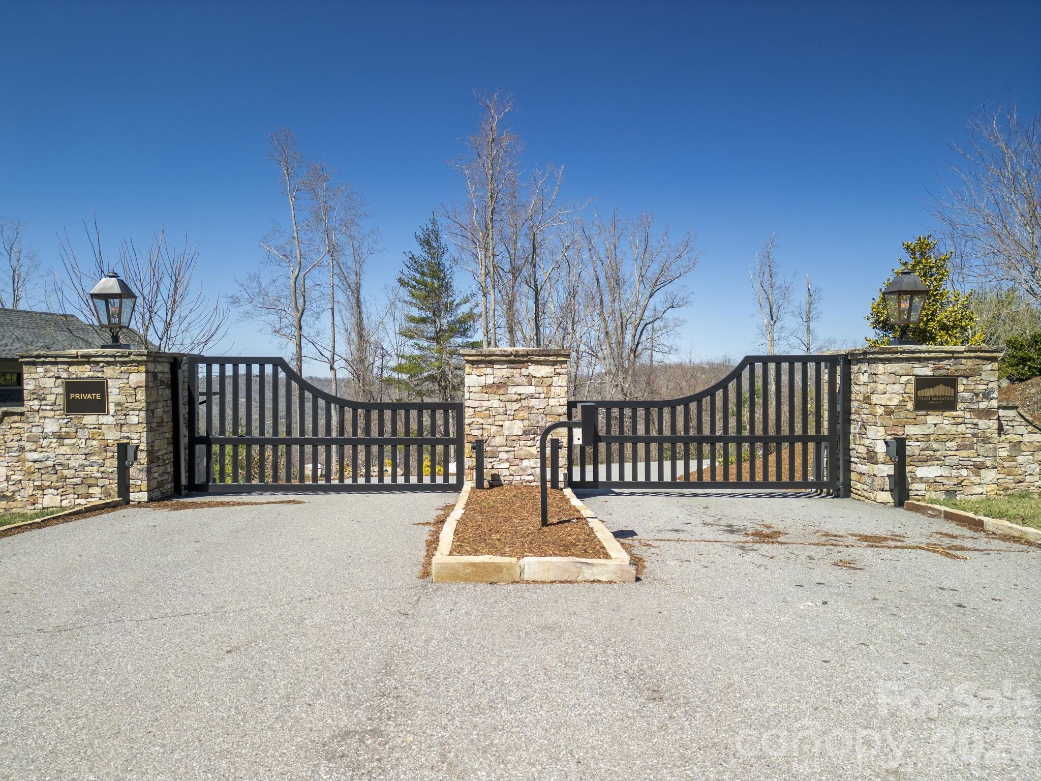 Town Mountain Preserve - Land